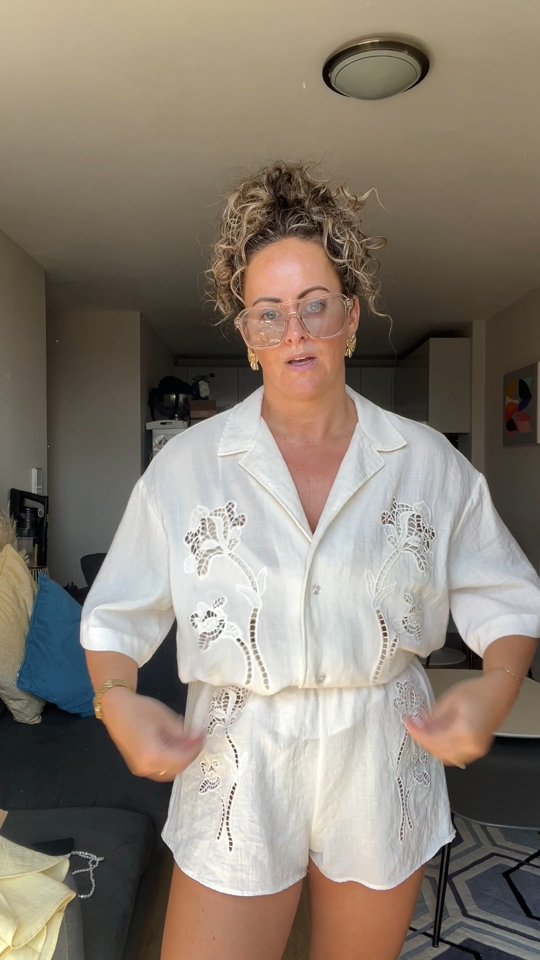 The perfect beach co-ord 🐚

I’m a uk size 10, 5ft4 and wear a small shorts and a medium shirt 

Bikini top - size 12
Bikini bottoms - size 10

Holiday outfit, beachwear, cover up, holiday co-ord, shorts, summer outfit, city break outfit, H&M outfit 

#LTKsummer #LTKAroundTheWorld #LTKstyletip