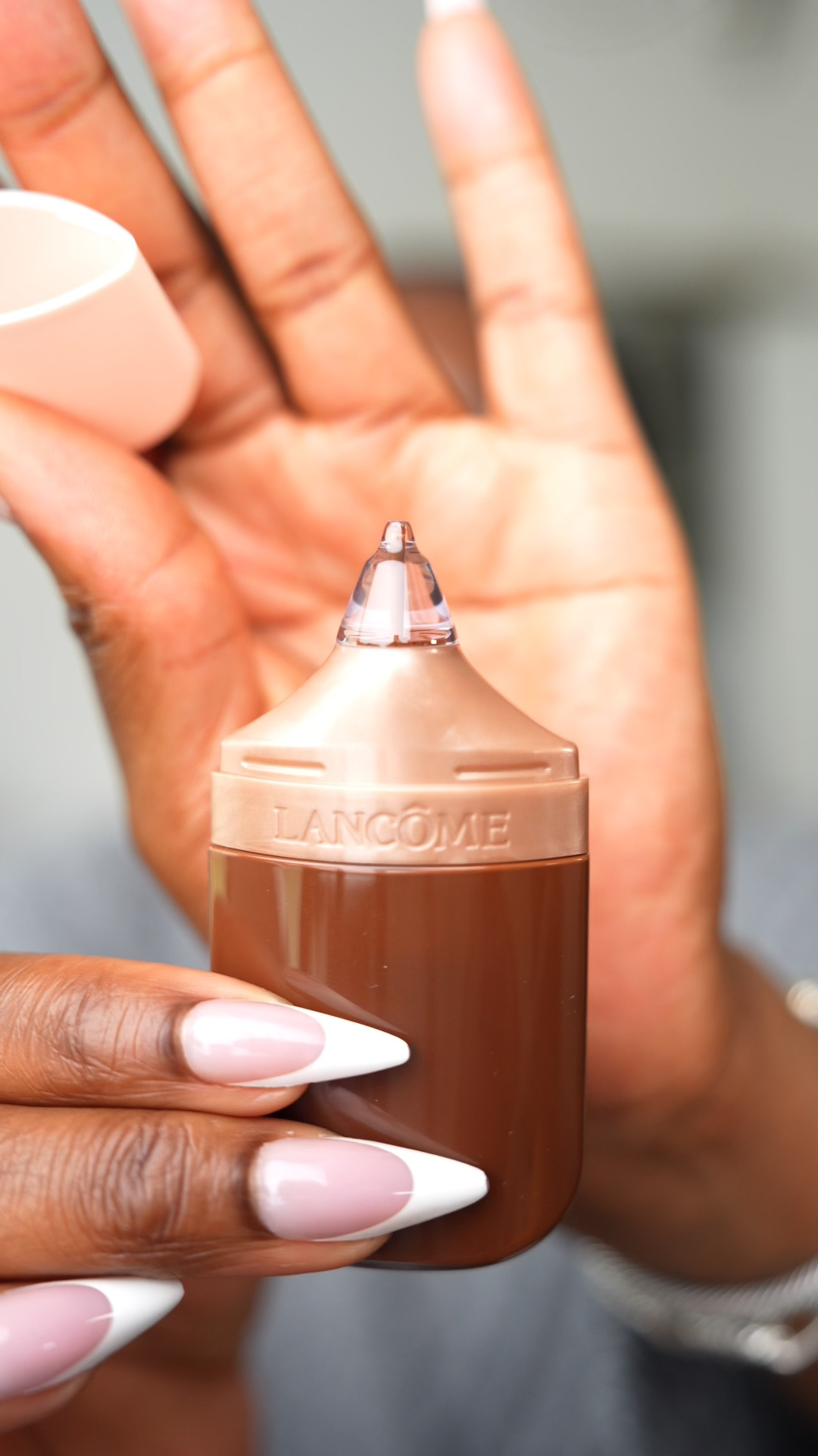 OOH! We have a new foundation for the summer if you’d like to be glowy! This is lightweight and the coverage is buildable. #MelaninMakeUp #Melanin #FoundationForDarkSkin #MakeupForDarkSkin #lancome 

#LTKFindsUnder50 #LTKBeauty