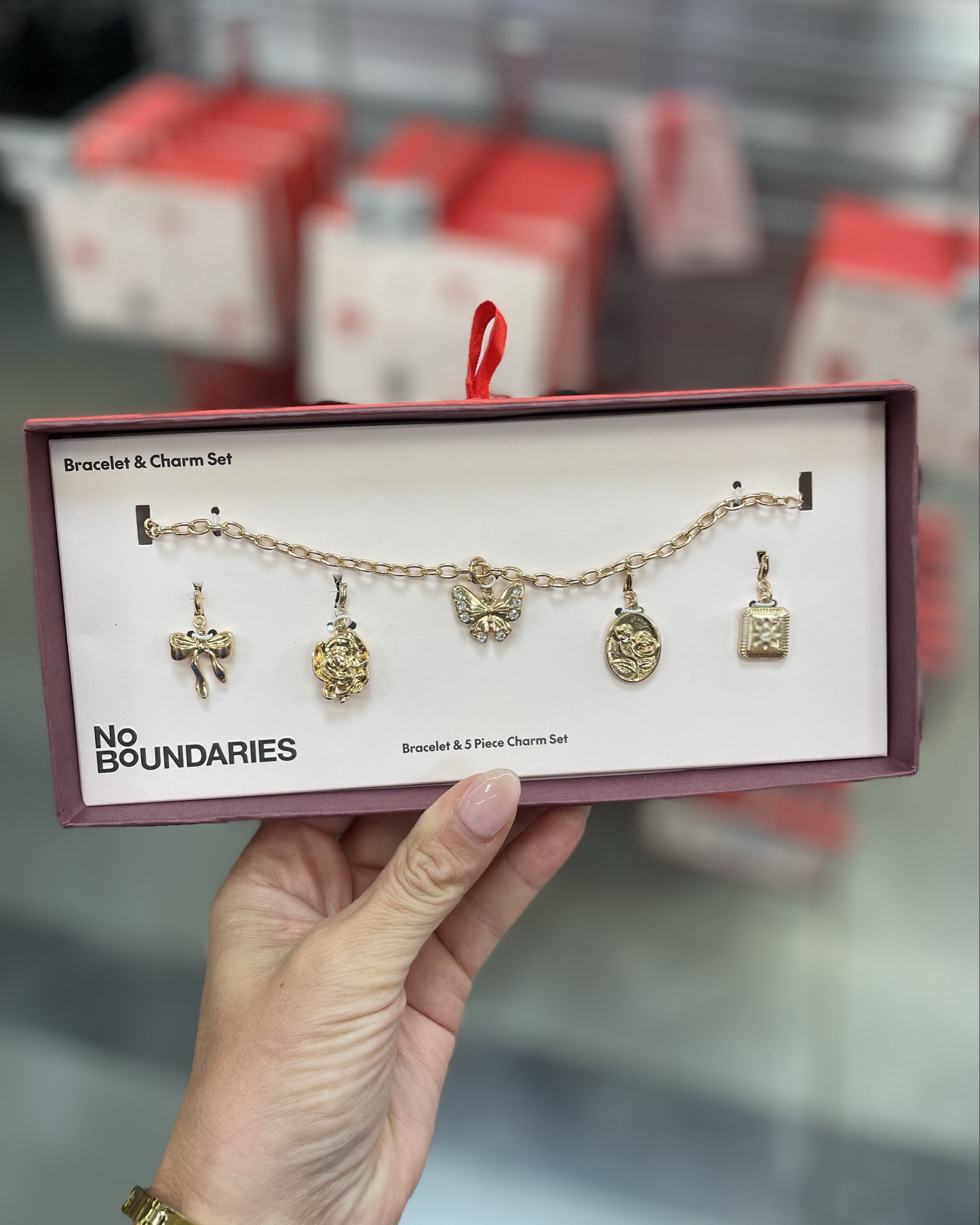 Affordable accessories great for gifting 

#LTKFindsUnder50 #LTKStyleTip #LTKSeasonal