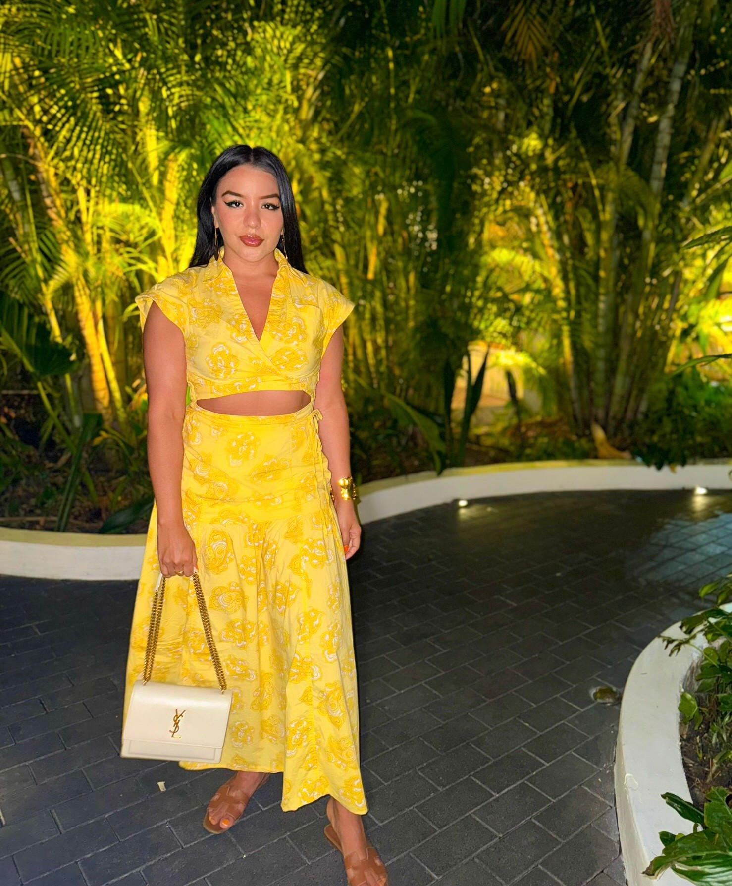 Perfect for vacation. True to size. Wearing a size 6 

#LTKSeasonal #LTKSummerEdit #LTKSaleAlert