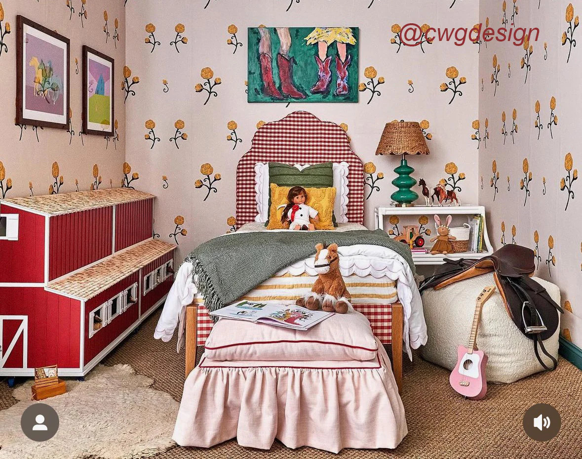 The Crown Bed - The Monarch | coley home