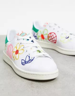 adidas Originals Sustainable  Stan Smiths in white with all over graphic print | ASOS (Global)