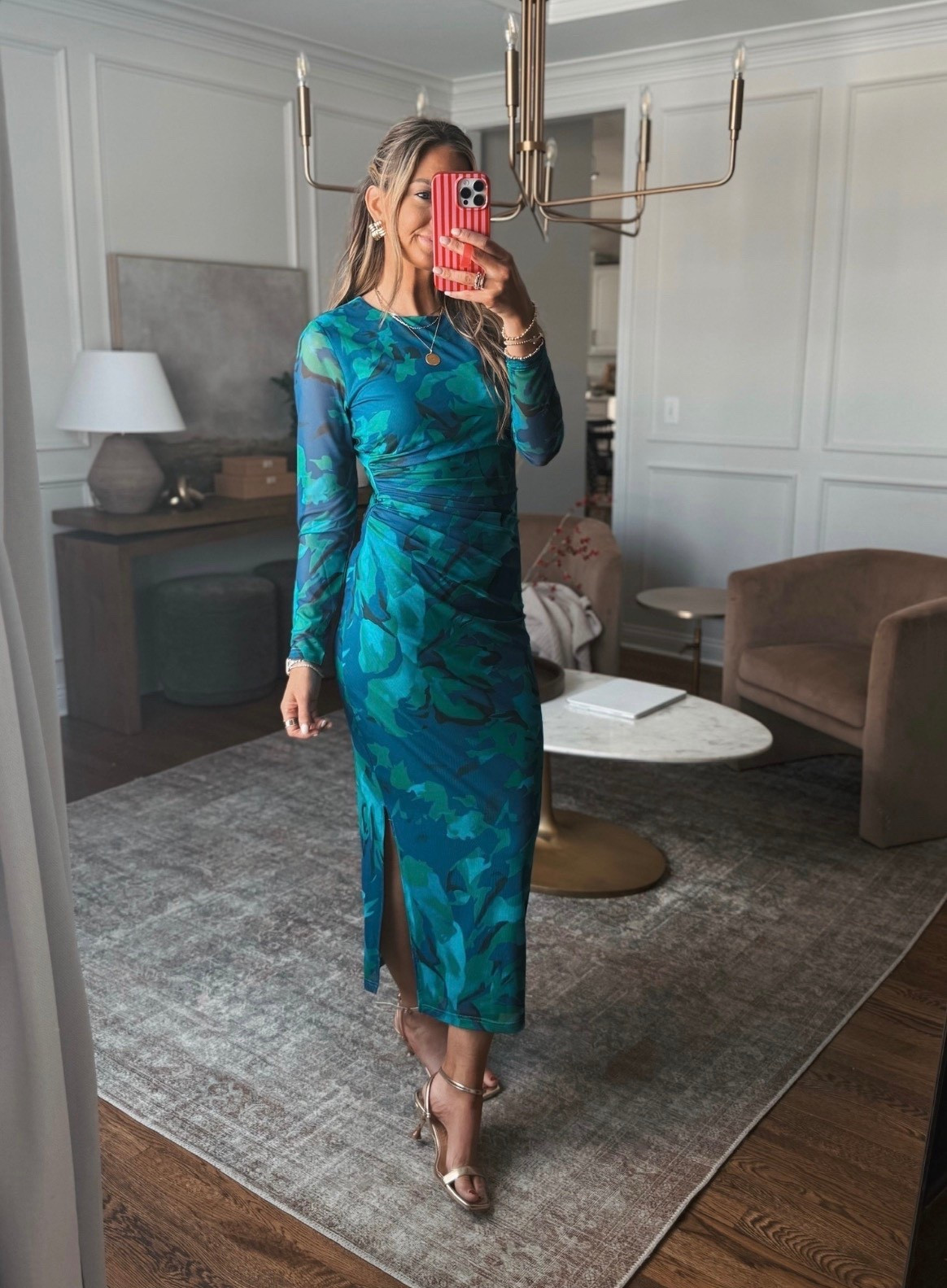 This floral maxi dress is gorgeous!!! Would be great for Valentine’s Day date night or as a wedding guest dress, bump friendly too!

#LTKWedding #LTKootd #LTKValentine