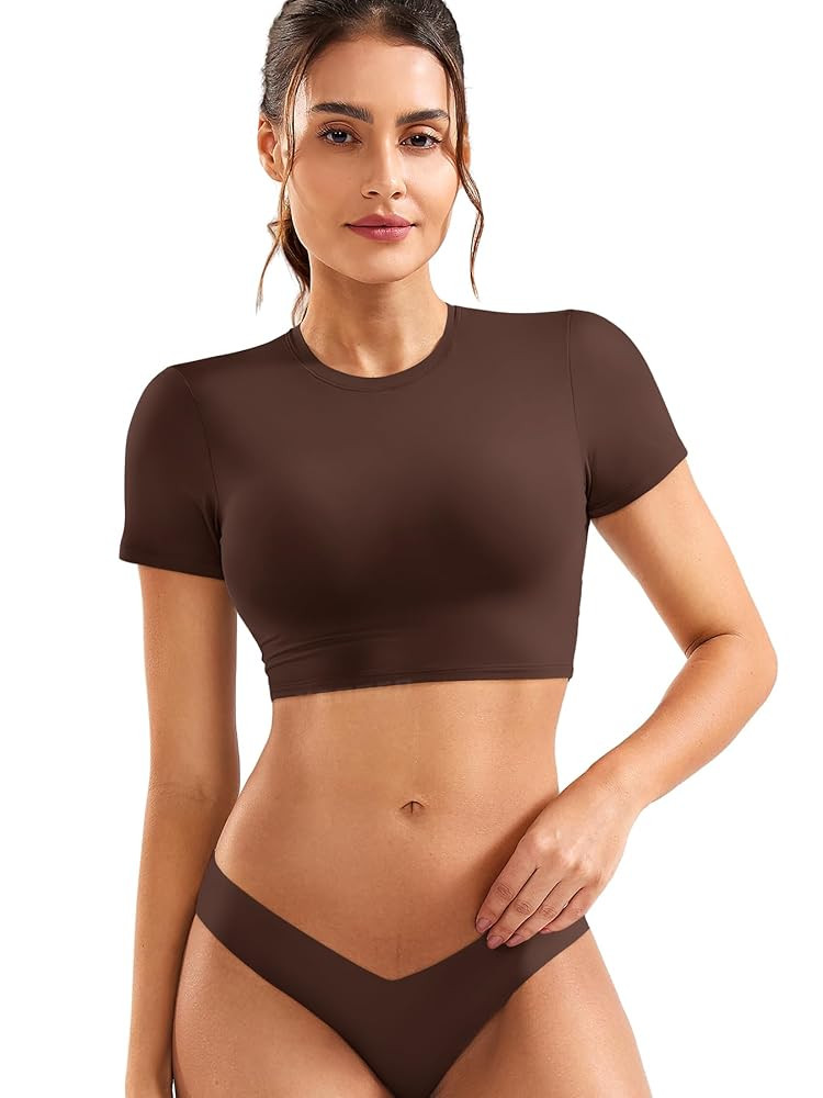 YEOREO Short Sleeve T Shirt for Women Double Lined Crop Top Crew Neck Workout Tee Colin Slim Fit ... | Amazon (US)