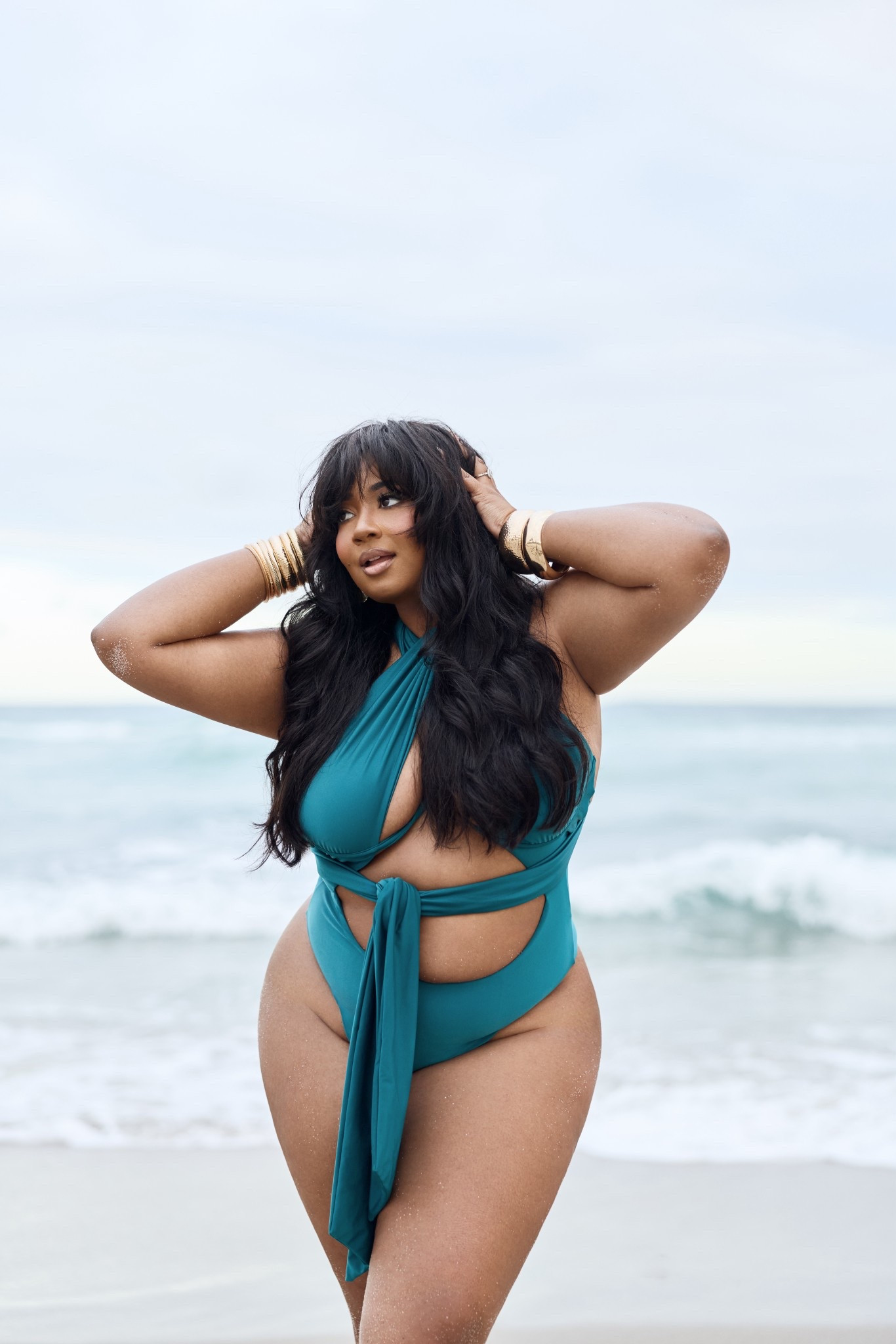 It’s giving “I don’t shrink for anyone, and neither do my curves."

#LTKMidsize #LTKPlusSize #LTKSwim