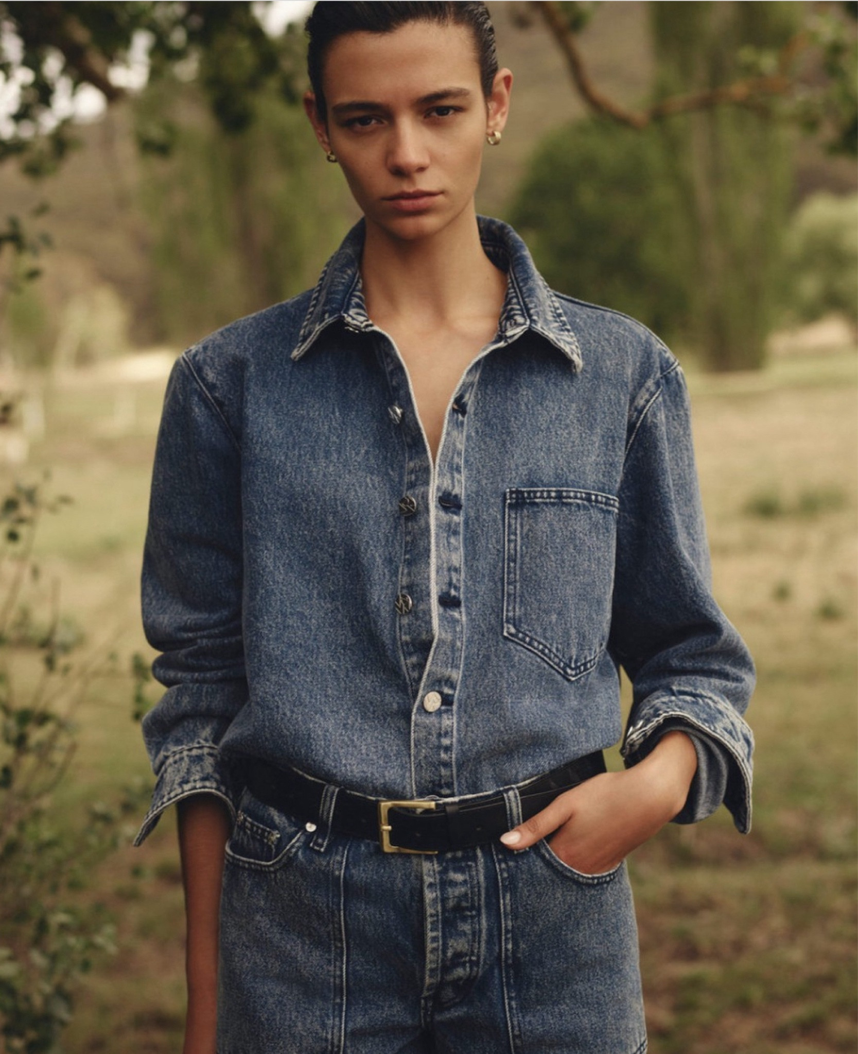 Great way to update your Autumn wardrobe, match the colour to your jeans, outfit complete 