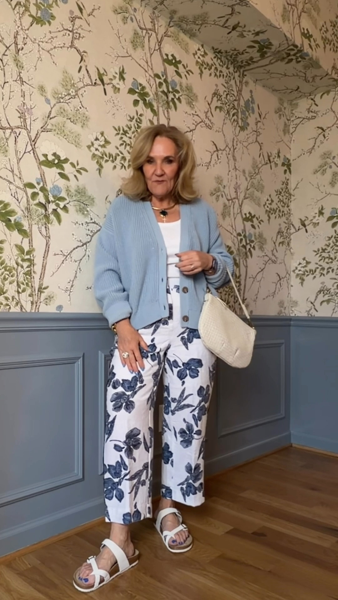 Linen pants and blazer perfect for graduations and showers. Vacations and luncheons. Wearing size 1.0 
The jacket is a stretched linen and is a subtle different fabric from the pants.
Wearing a medium in the sweater. 
Size 8 in the jeans 

#LTKSaleAlert #LTKOver40 #LTKootd

#LTKootd