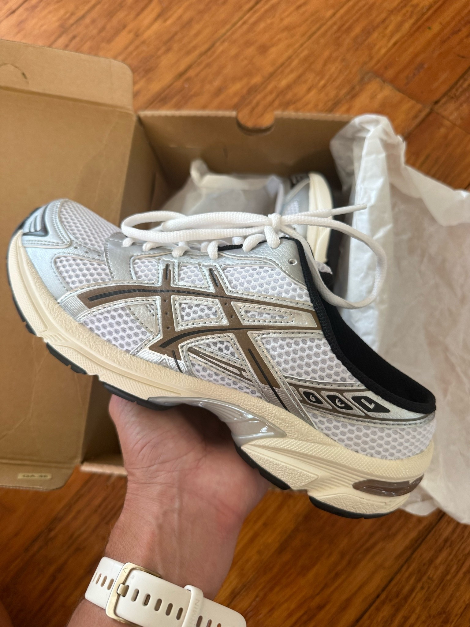 New drop off sneakers

#LTKmomlife #LTKgrwm #LTKdayinmylife