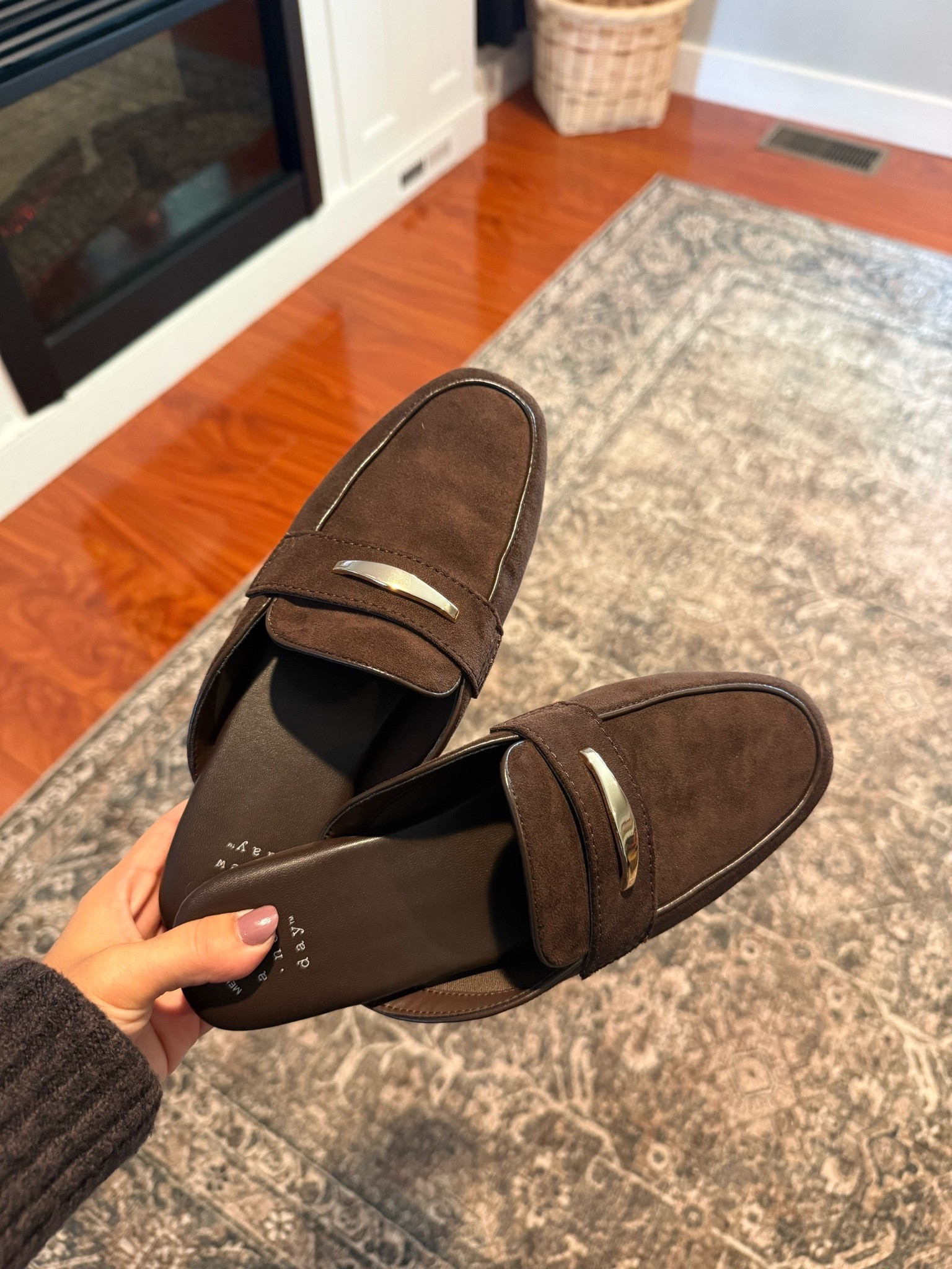 Under $40! So comfy & true to size. 

Fall shoes
Loafer shoe
Brown shoes
Flats 
Fall outfits

@Target

#LTKPetite #LTKSeasonal #LTKmomlife