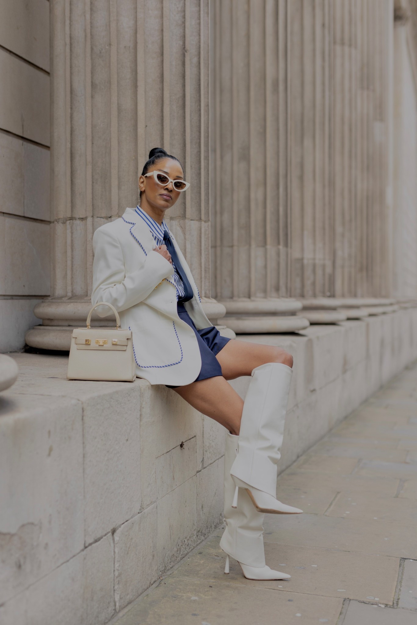 {•BOOTS & SHORTS•}

#LTKFashionMonth #LTKluxury #LTKeurope