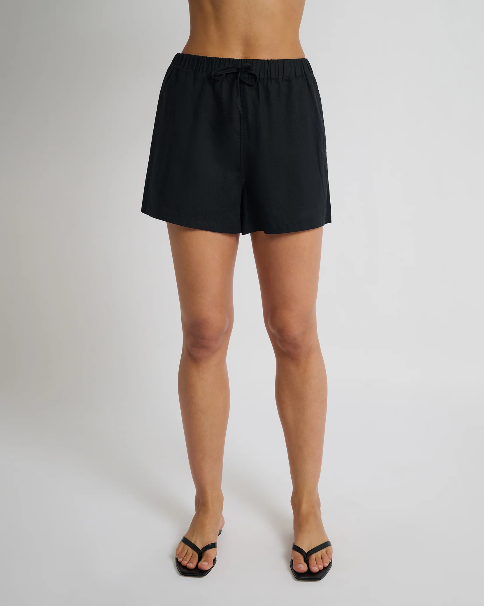 Air Linen Elastic Drawstring Short | onia