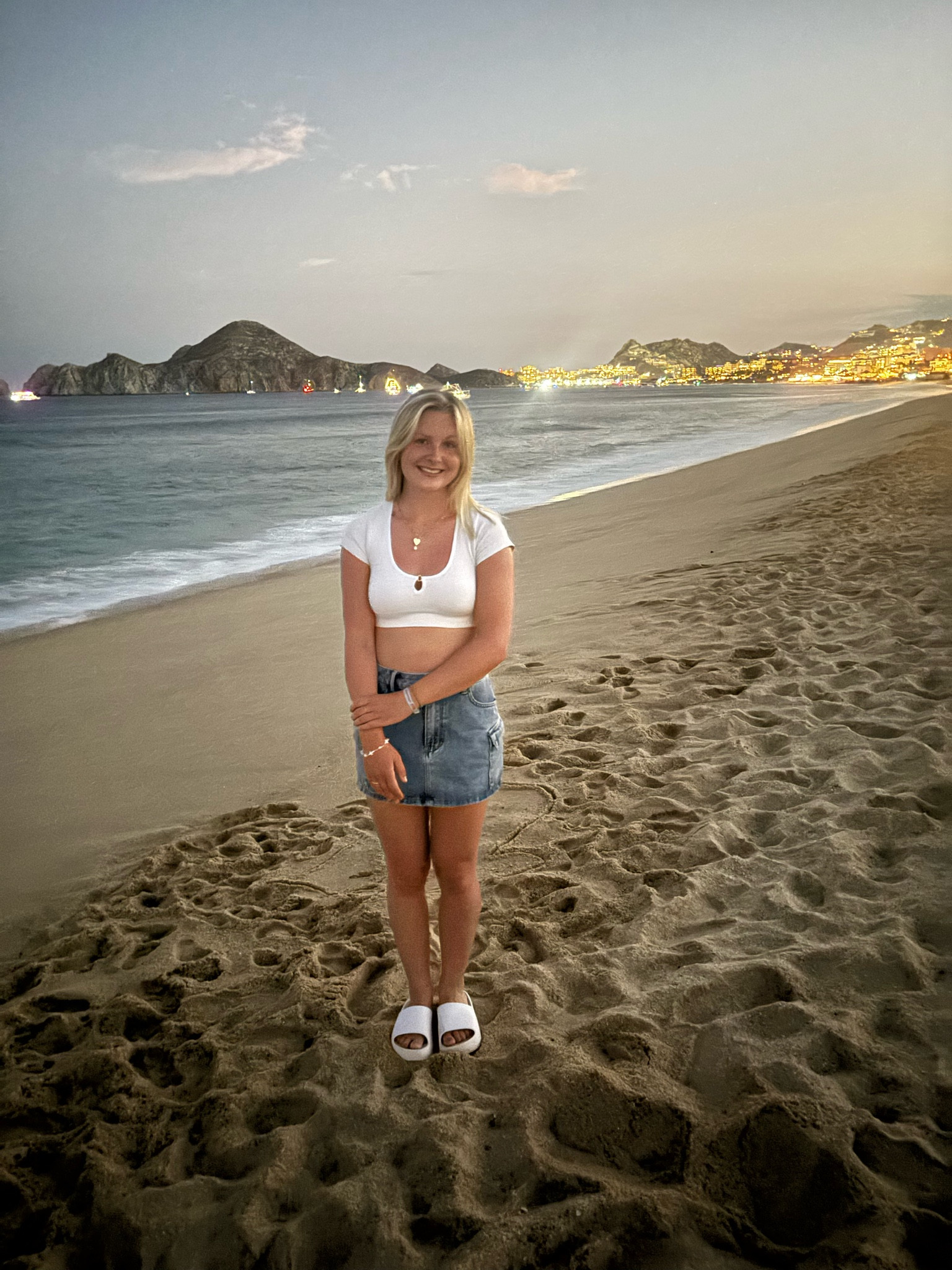 Simple cute beach outfit 

Aerie, shein, target, evry jewels 

#LTKStyleTip #LTKBacktoSchool #LTKSeasonal