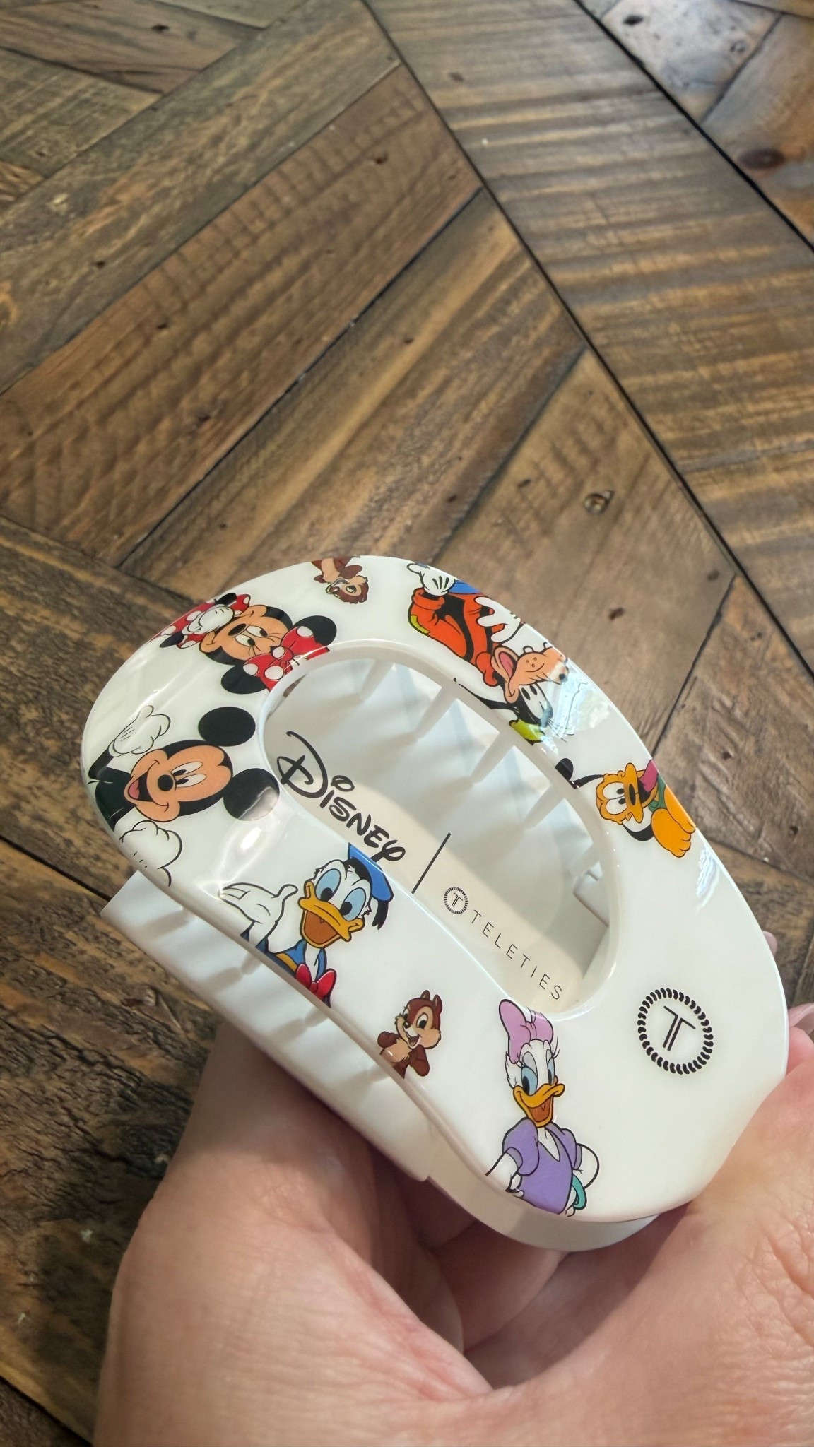 Mickey and Friends Medium Flat Round Hair Clip