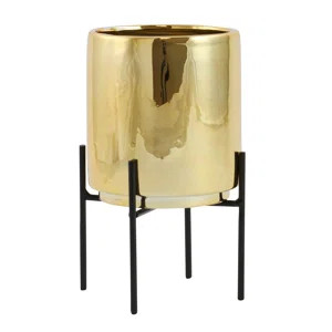 Kentshire Self Watering High-Grade Polyethylene Window Box Planter | Wayfair North America