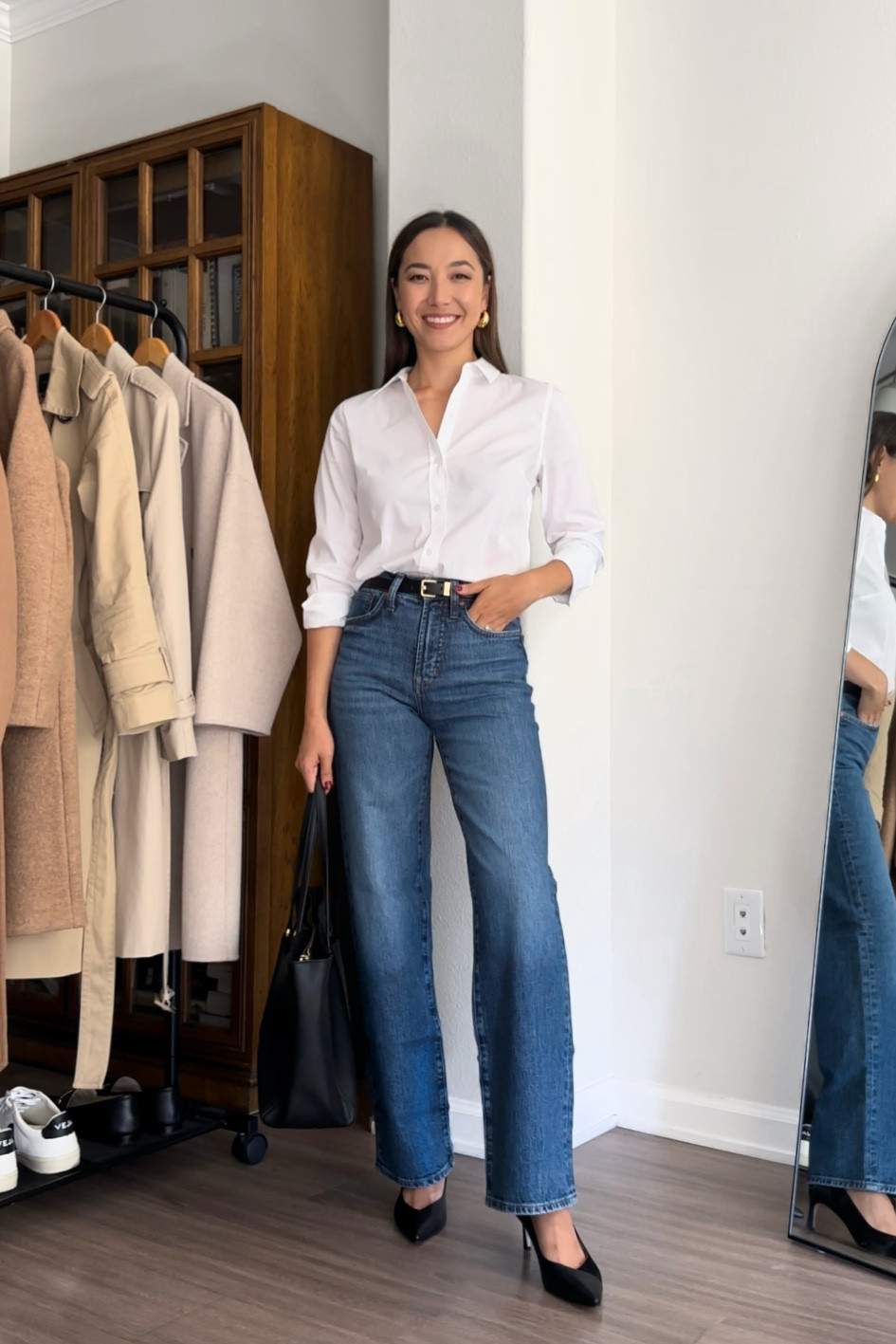 Classic fall workwear with low heels 

White button up 
Wide leg jeans - this wash runs 1-2 sizes small!
Leather tote 
Low heels 

#LTKSeasonal #LTKstyletip #LTKworkwear