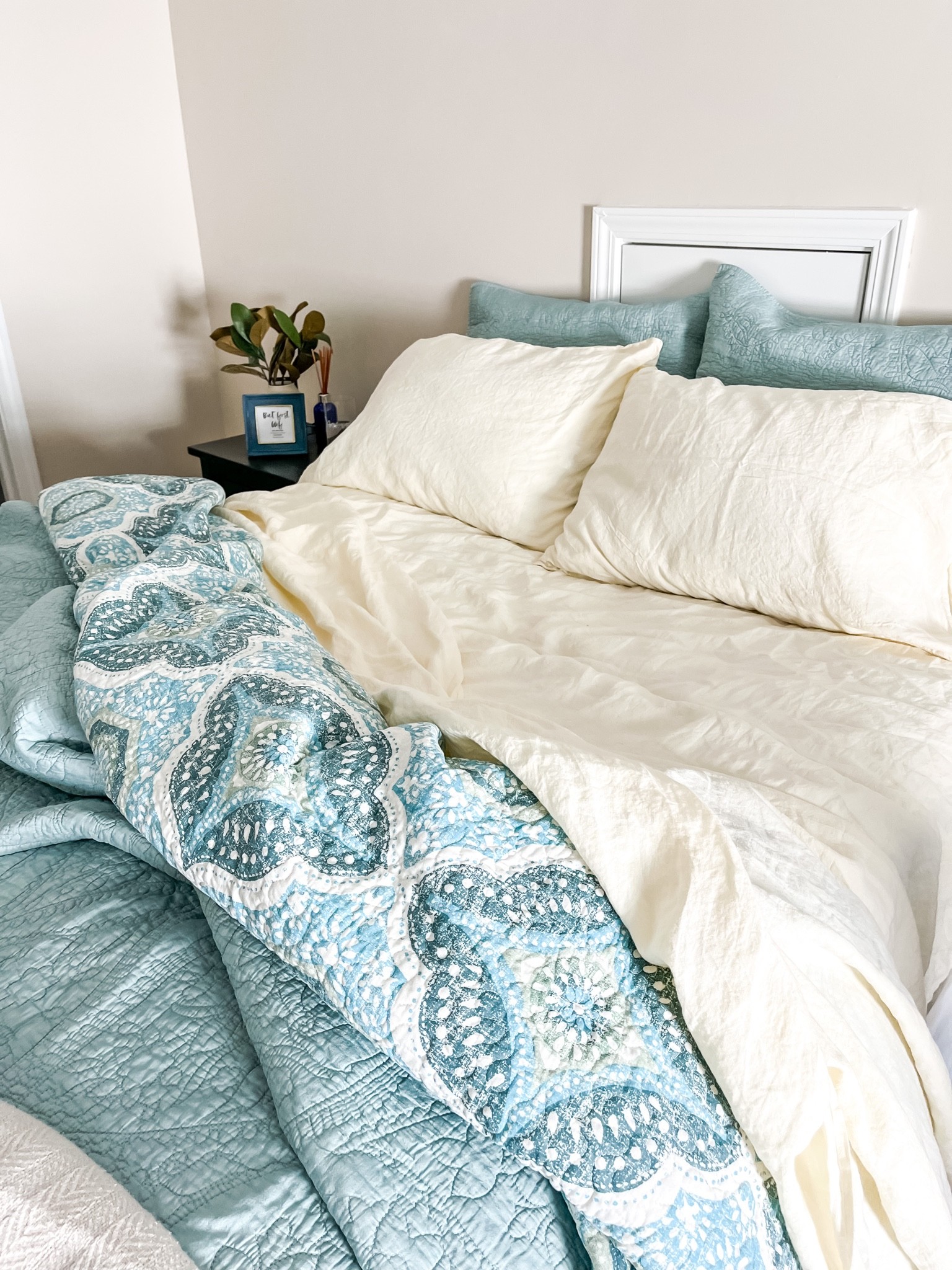 Guest room refresh with a fresh coat of paint and new bed linens! 
Guest room, guest room bedding, target bedding, Walmart bedding, linen sheets, flax linen, bedding sets, bedroom, quilt, teal bedding, blue bedding, green bedding, coastal bedding, traditional bedding 

#LTKhome #LTKunder100