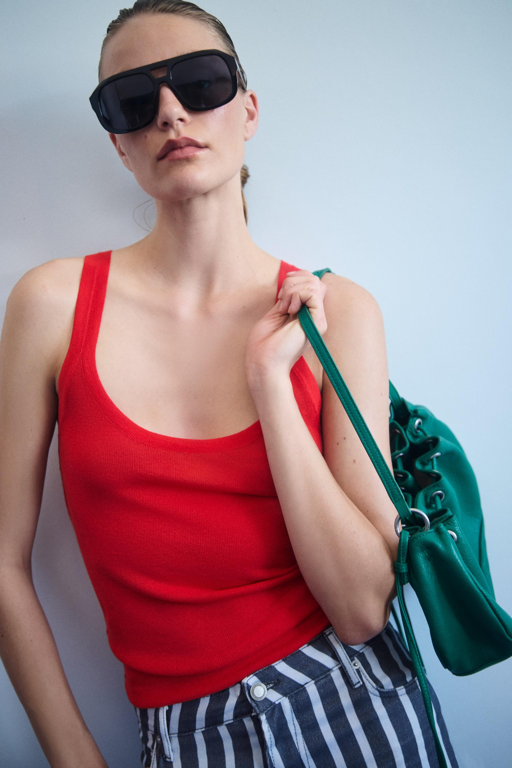 FINE KNIT SLEEVELESS TOP | Zara US