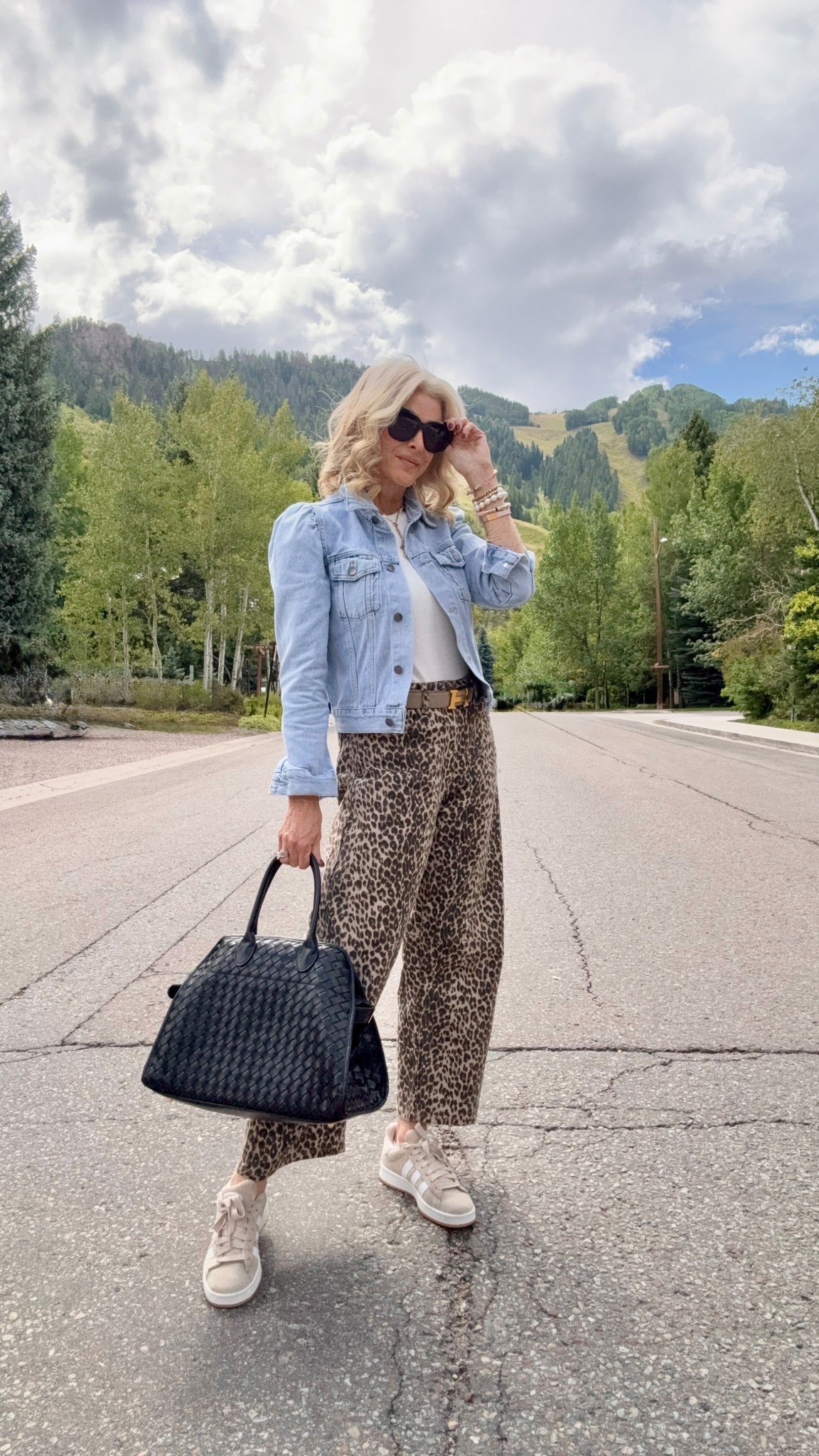 The leopard jeans you need now! Size 27. Jacket and shirt size S  

#LTKStyleTip #LTKFindsUnder100 #LTKSeasonal