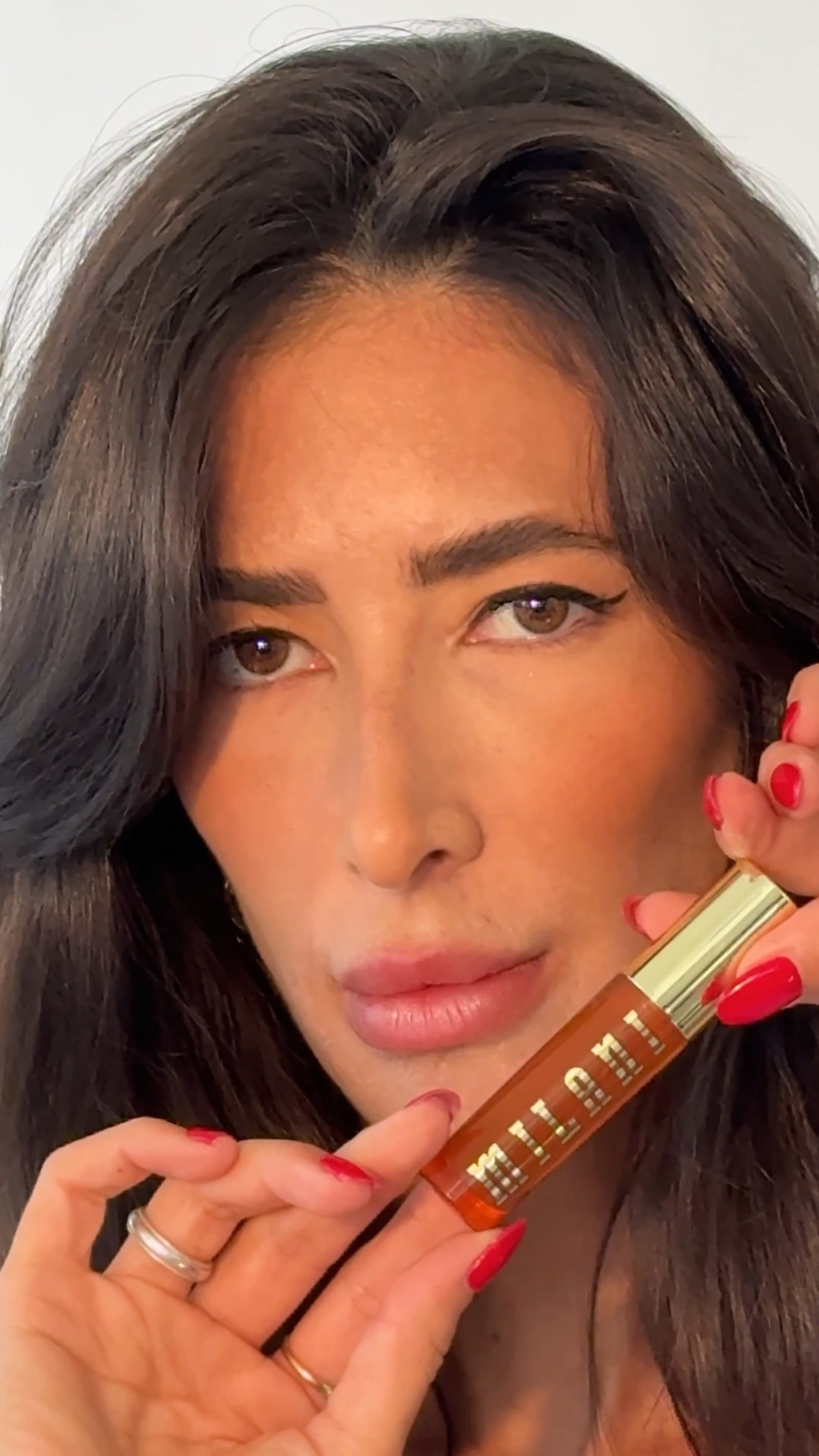 #ad @milanicosmetics Fruit Fetish lip oils  - the only fetish I have, comment “shop” to get a direct link sent directly dm’d to you with all my favorite colors! 
@target#target #targetpartner #GRWMilani #milanicosmetics #lipoils 

#LTKBeauty