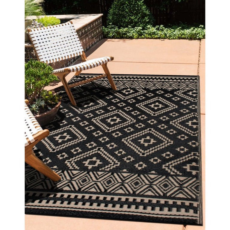 Venice Black Beige Outdoor Rug - 4 x 6 | Walmart (US)