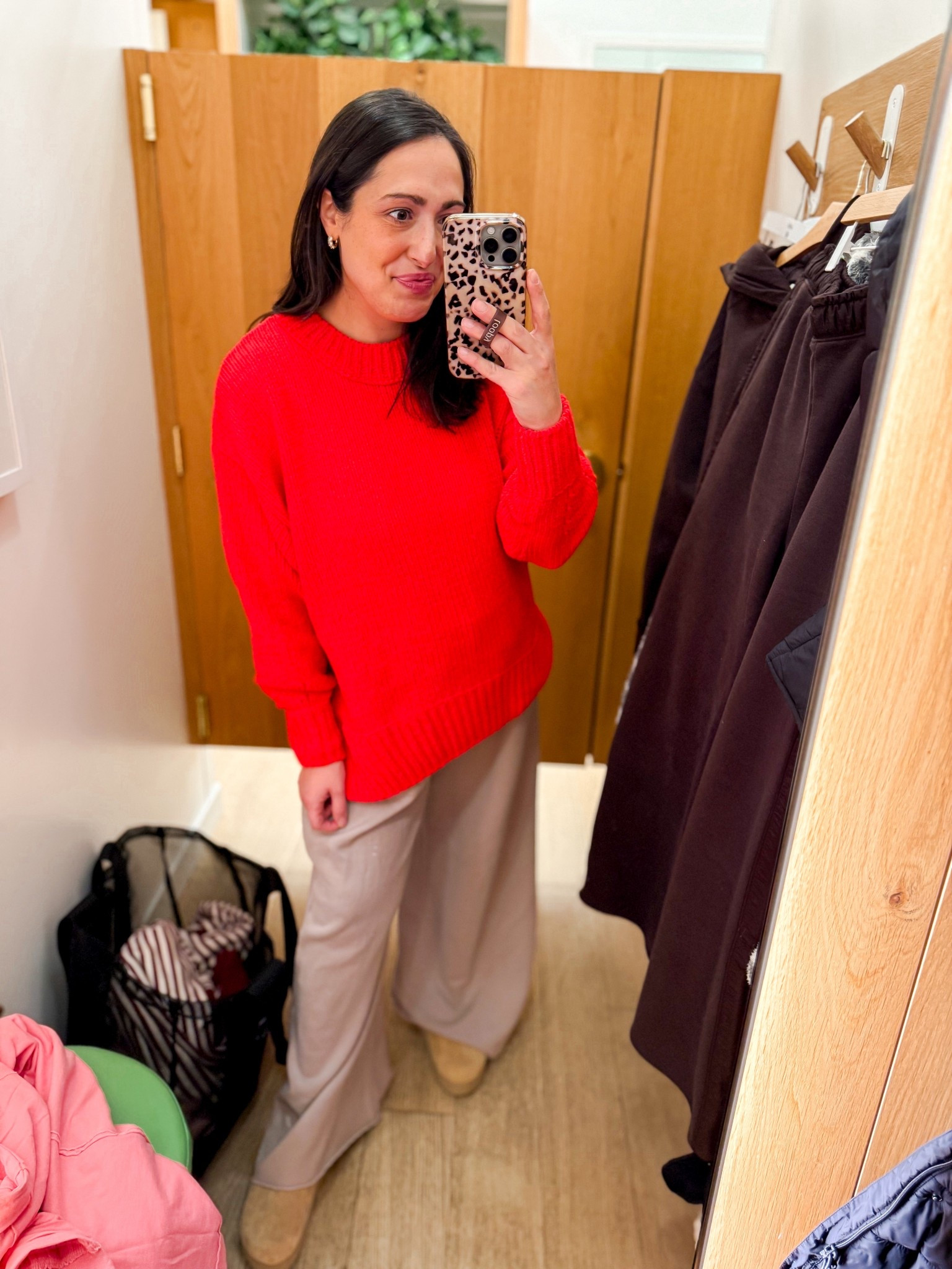 Aerie Black Friday sale
40% off everything 
Small in sweater

#LTKGiftGuide #LTKCyberWeek #LTKSaleAlert