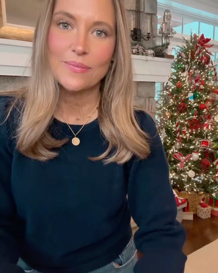 Cutest sparkle bag!!  

#LTKHoliday #LTKOver40 #LTKSaleAlert