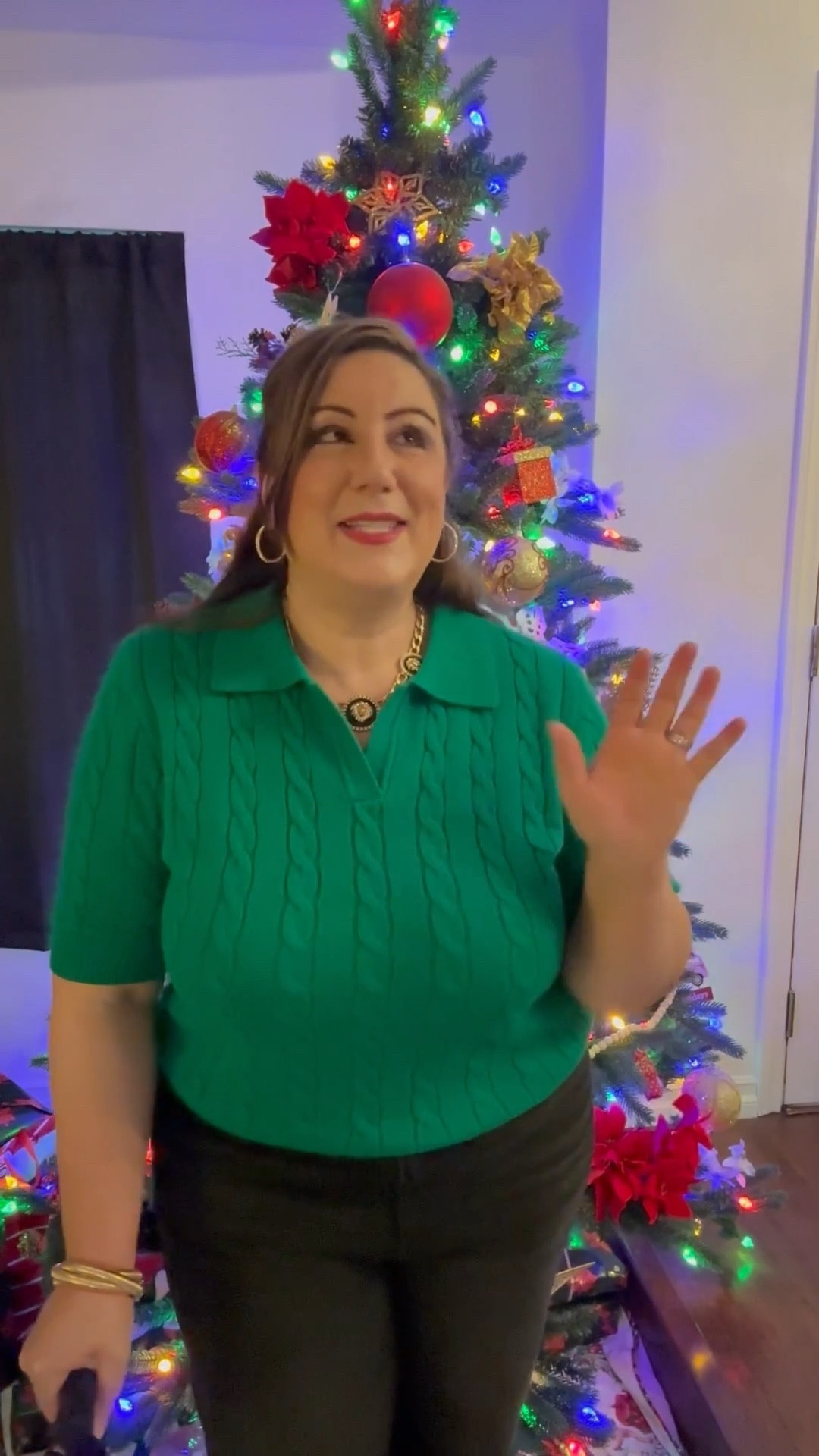 Raise your hand 🙋‍♀️ if you need some Menopause 🙄 friendly fashion ….. this knit sweater will keep your 🔥 flashes at bay with its v-neck that allows for extra ventilation & the shorter 3/4 sleeves. It’s definitely a happy compromise for sweater weather.

The very affordable high rise wide leg jeans flatter curves of all body types & don’t break the bank at under $20!

Comment “ flash“ for the 🔗 to shop this look or ✅ my LTK @StylingCurves 

For ref. I’m a size 18 & am wearing an XL in the sweater & a XL 16-18 in the jeans. 


#styleover40 #styleover50 #midlifestyle #midlifefashion #winterootd #sweaterweather #plussizestyle #plussizefashion #curvyjeans #sweaterweather #plussizesweater #plussizejeans #affordablefashion #affordablestyle #targetstyle #targetfinds #widelegjeans #winteroutfit #winterstyle #christmasstyle #christmasoutfit #greensweater
#genxstyle #menopause #plussizeblackjeans #christmasfashion #ootd

#LTKootd #LTKMidsize #LTKPlusSize #LTKootd #LTKPlusSize #LTKMidsize