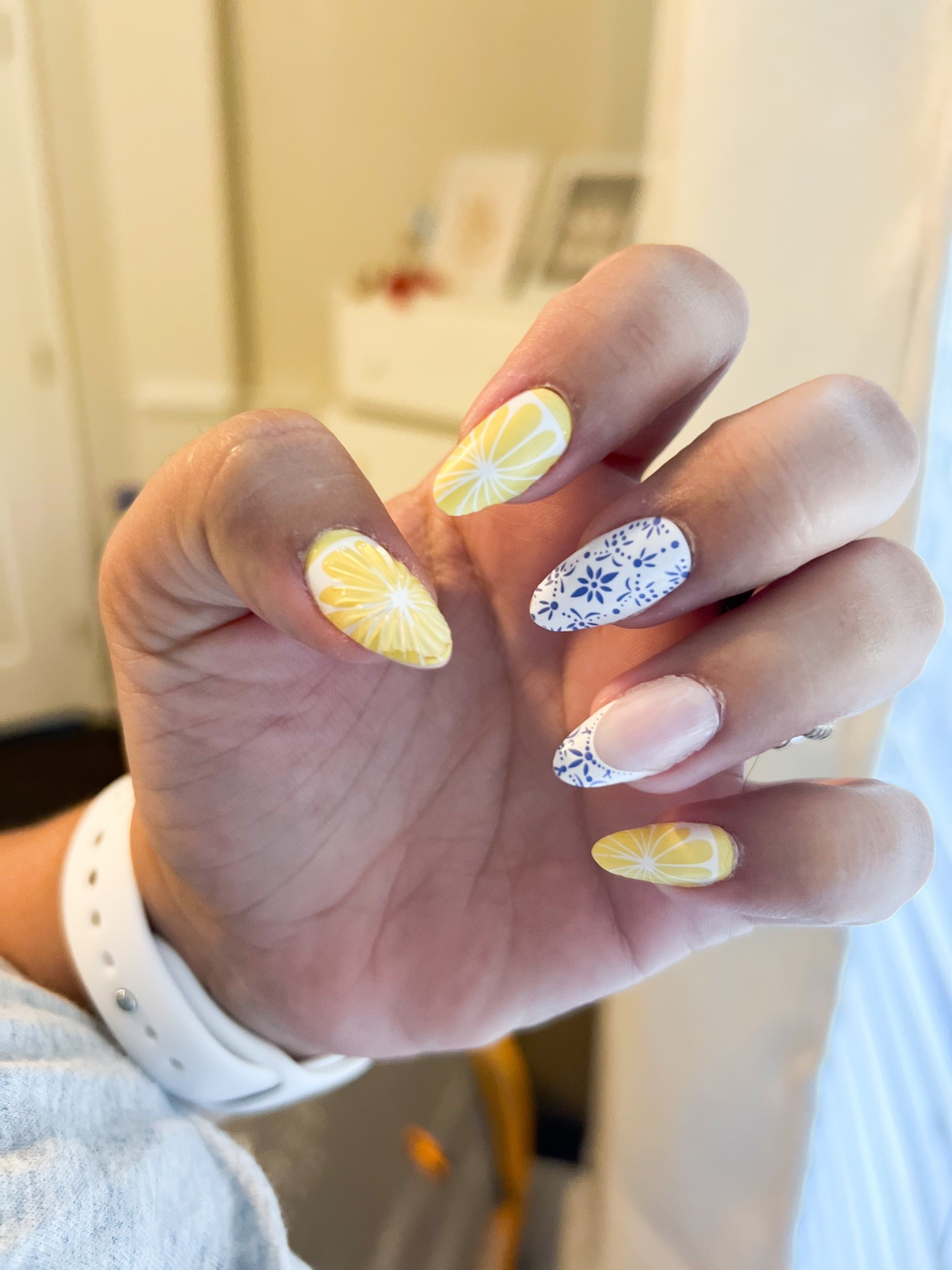 After 3 weeks on these are still stuck on my nails and aren't budging. First time trying Salon Perfect also 

#LTKBeauty #LTKFindsUnder50