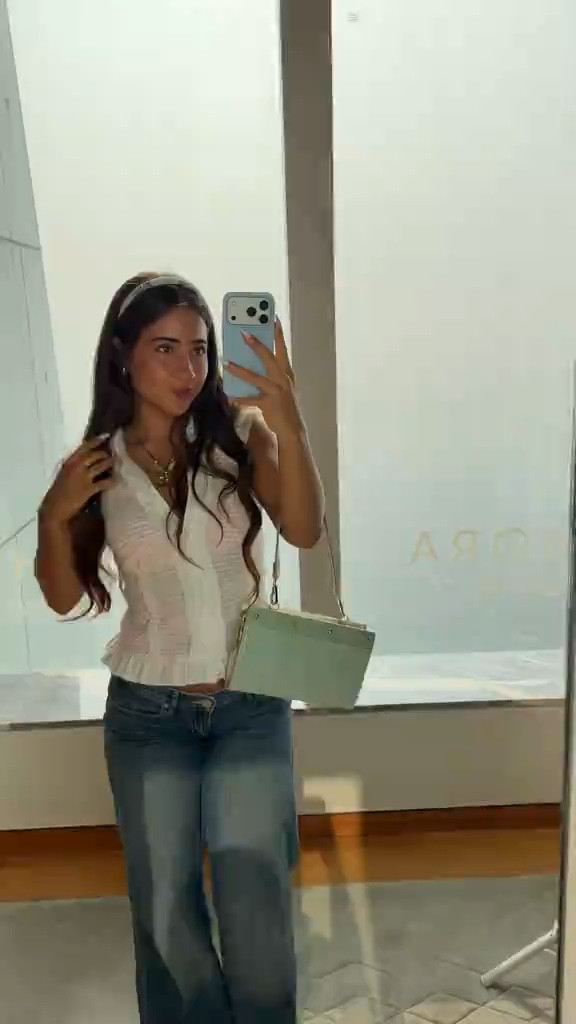 vloggggg for day 3 in seoul, south korea 😋🤗 this is ur reminder to take a moment, put your phone down and sit with your beautiful thoughts!!! So grateful for this beautiful life:) 

#LTKdayinmylife #LTKvlog #LTKTravel