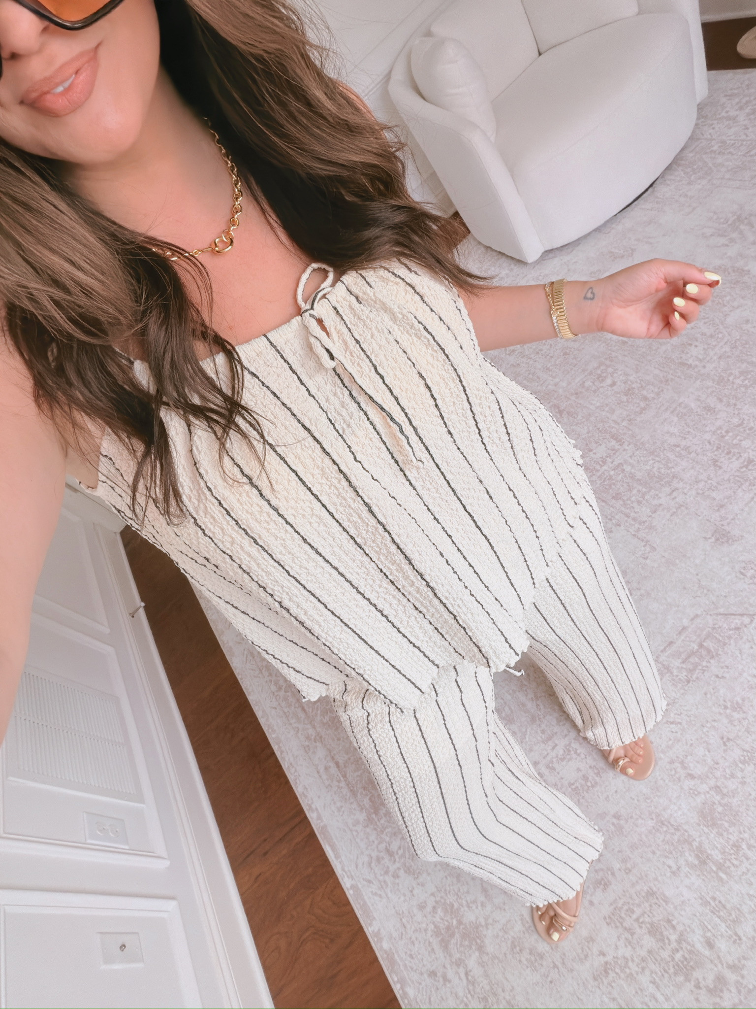 wearing a L in the top, XL in the bottoms 

 #LTKSeasonal #LTKMidsize