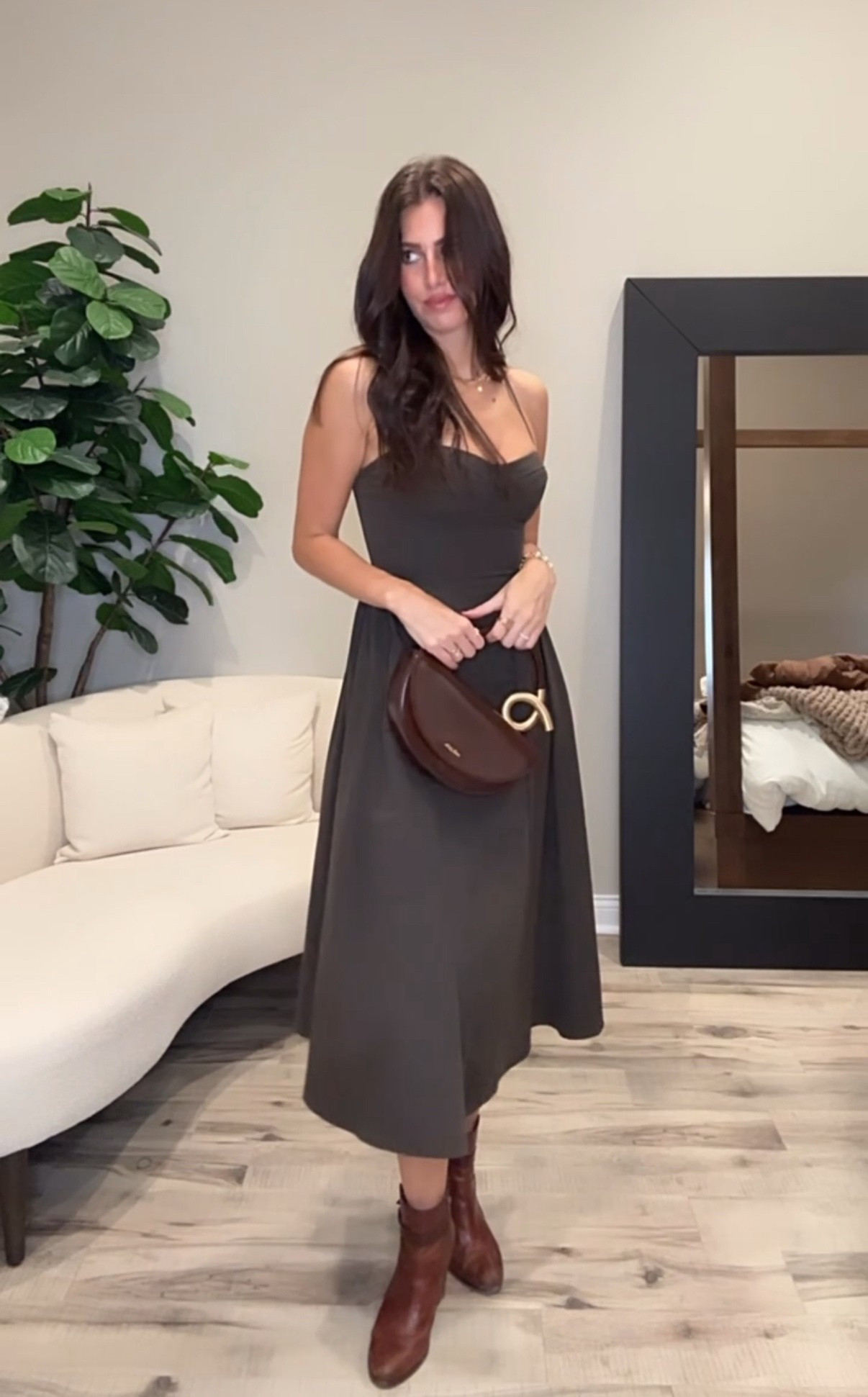 Monochrome 🤎 

#LTKSeasonal #LTKSaleAlert #LTKStyleTip