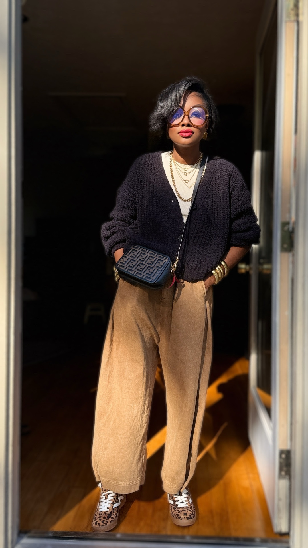 Another fall outfit for a a Mom of 2 in her 40s. Fun and casual in neutral colors! 

#LTKSeasonal #LTKFindsUnder100 #LTKOver40