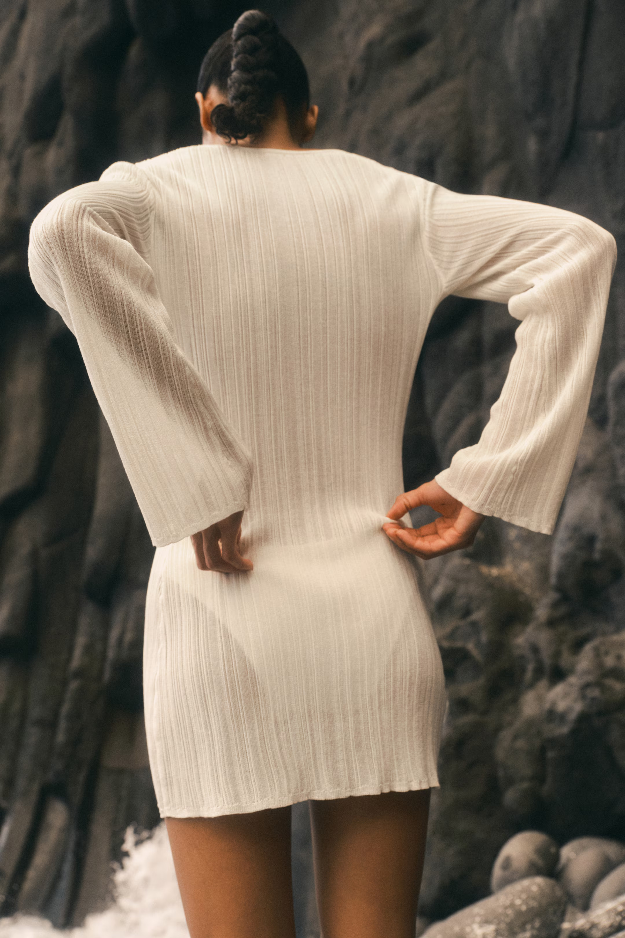 Rib-knit beach dress | H&M (UK, MY, IN, SG, PH, TW, HK)