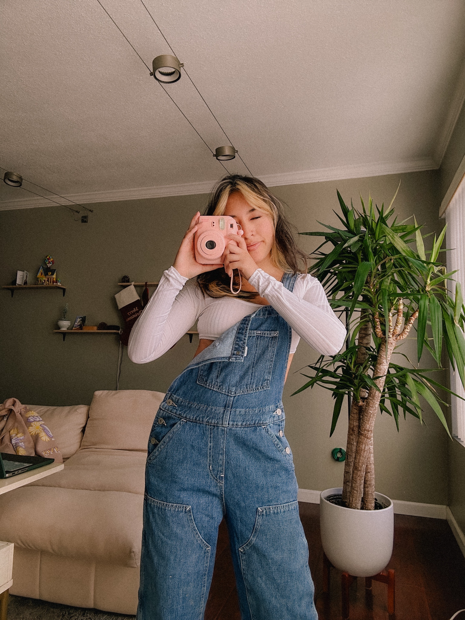 chillin in my Levi’s 👖💙

#LTKGiftGuide #LTKSeasonal #LTKstyletip
