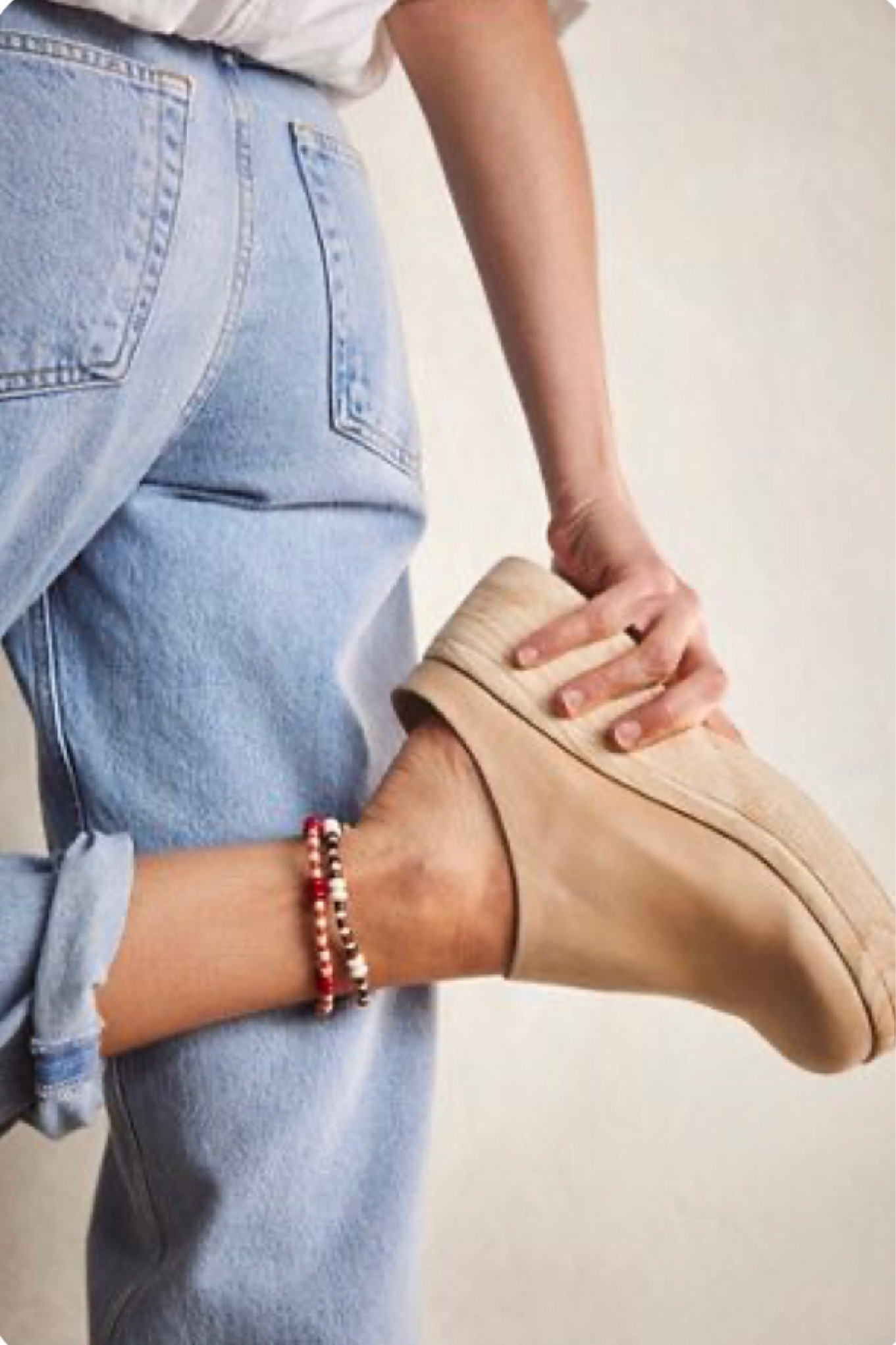 Mules, platform, platform heels, clogs



#LTKU #LTKstyletip #LTKshoecrush