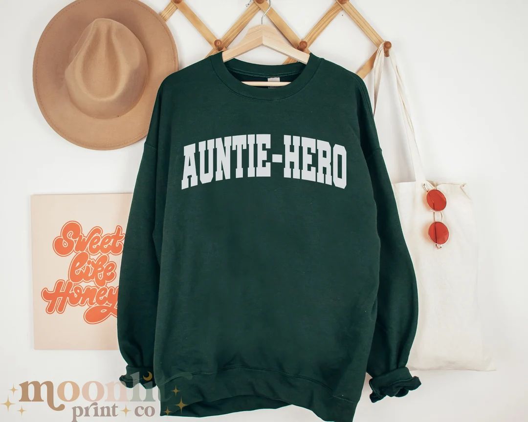 Auntie Hero Gildan Crewneck Funny Anti-Hero Sweatshirt Swiftie Aunt In My Auntie Era Sweatshirt G... | Etsy (US)