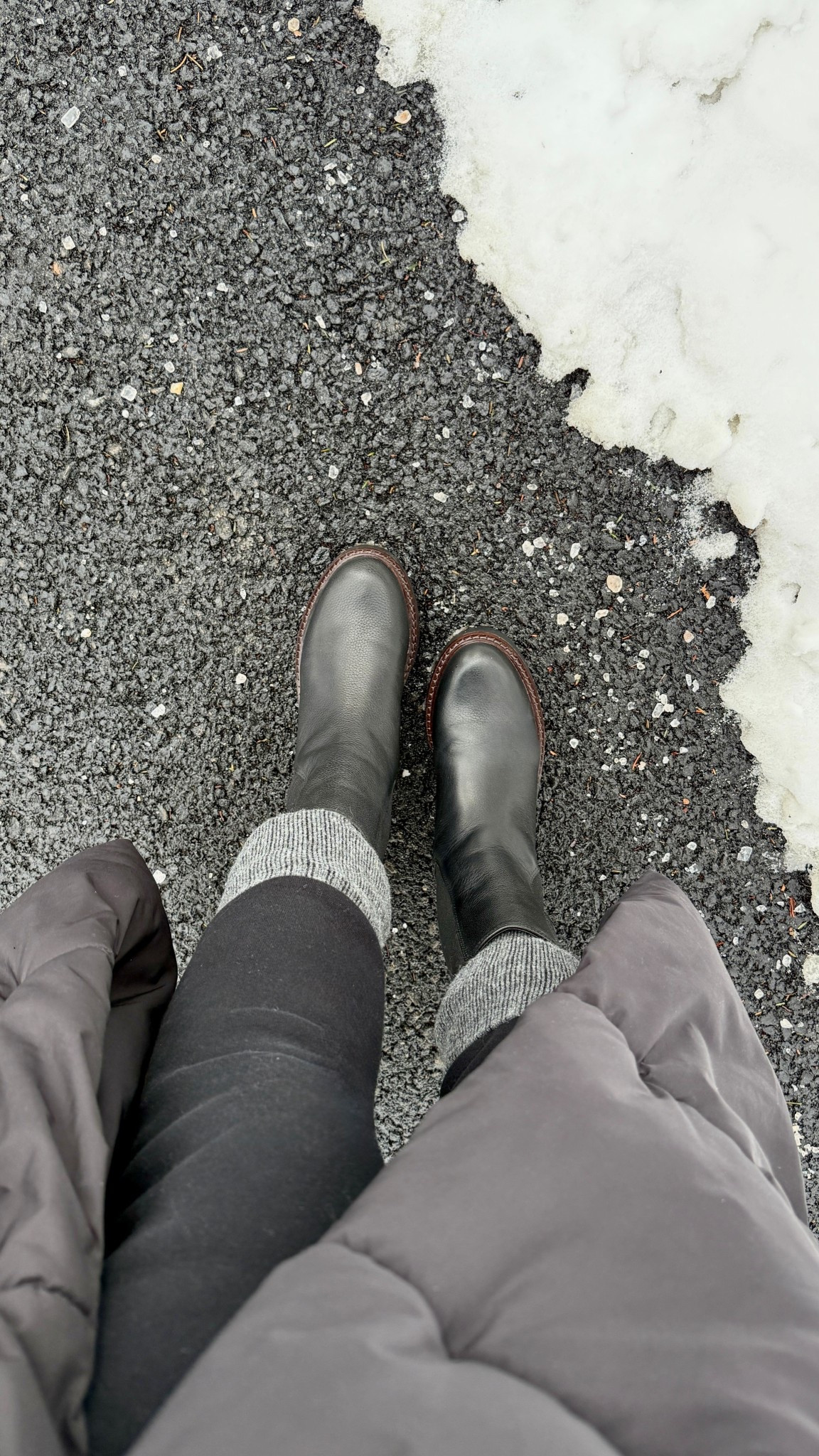 BOOTS ARE CURRENTLY ON SALE!

Morning walks! These water resistant boots have been on heavy rotation! They’re affordable, 100% leather, breathable and does a great job at being water resistant (great for everyday conditions). 

For size reference, I find them TTS. I’m a size 5 and take a size 5 in these. 

#LTKSeasonal #LTKFindsUnder100 #LTKSaleAlert