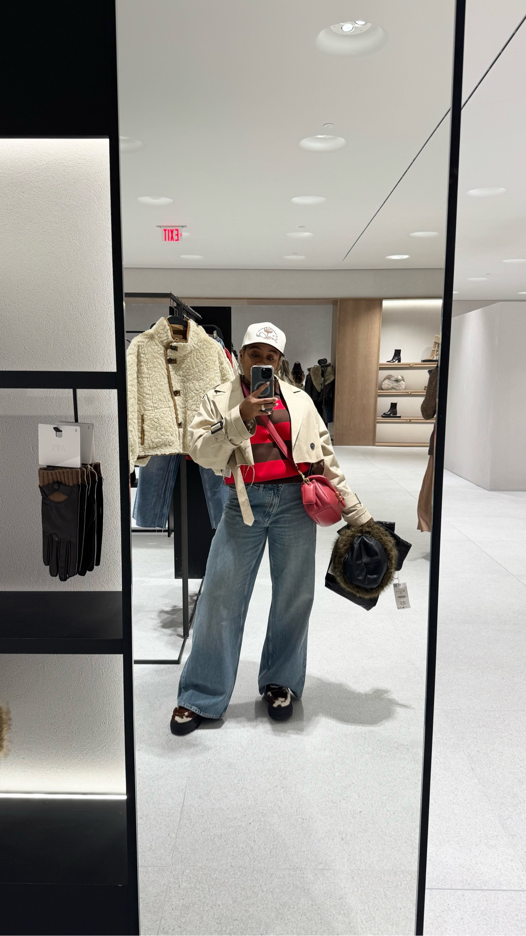 We have a new Zara here in Charlotte and I was able to get a preview last night before the grand opening today! 

Below you'll find a few of my wishlist items & the items I wore to the event. #zaraambassador 

#LTKootd