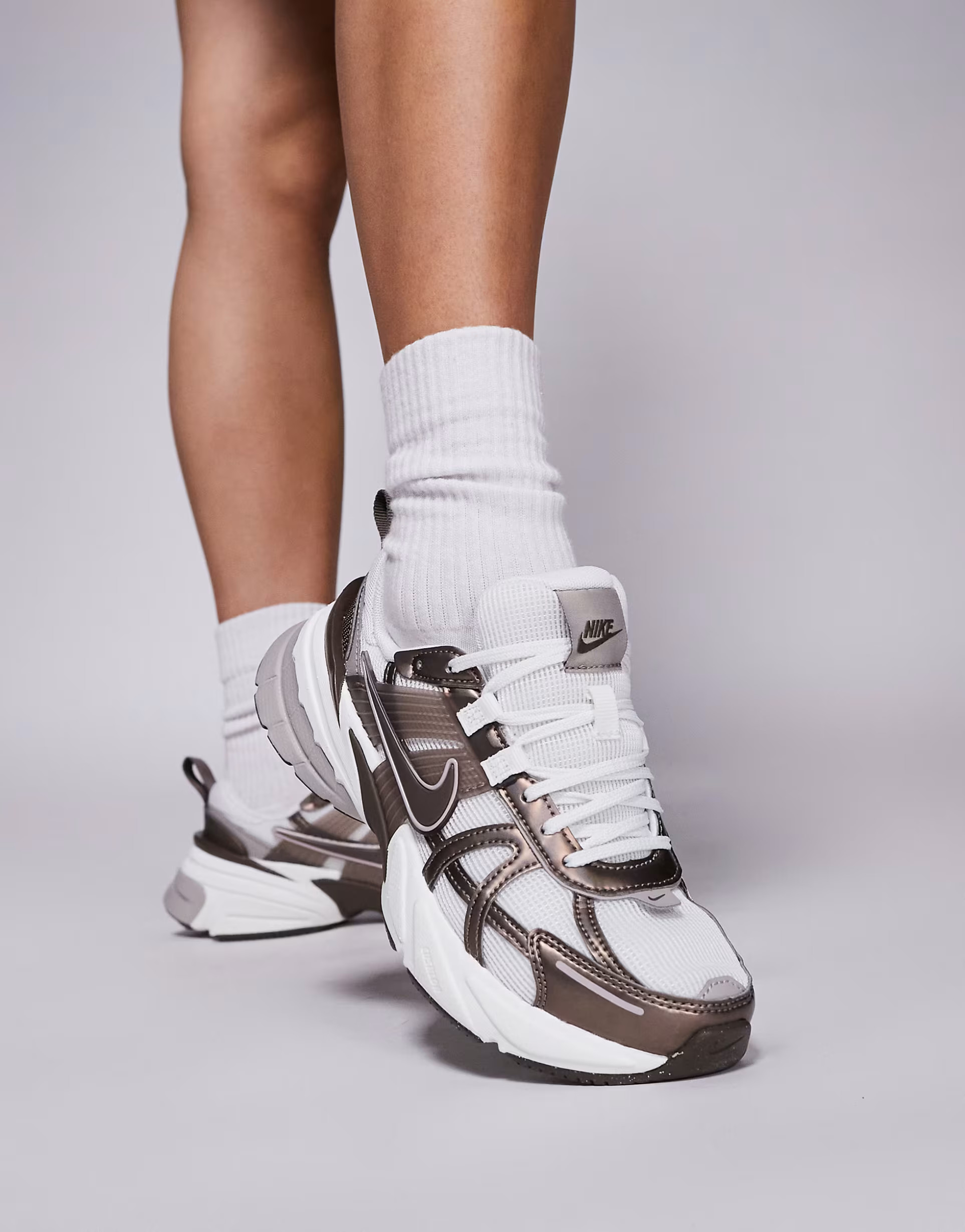 Nike V2K Run sneakers in white and dark gray | ASOS | ASOS (Global)