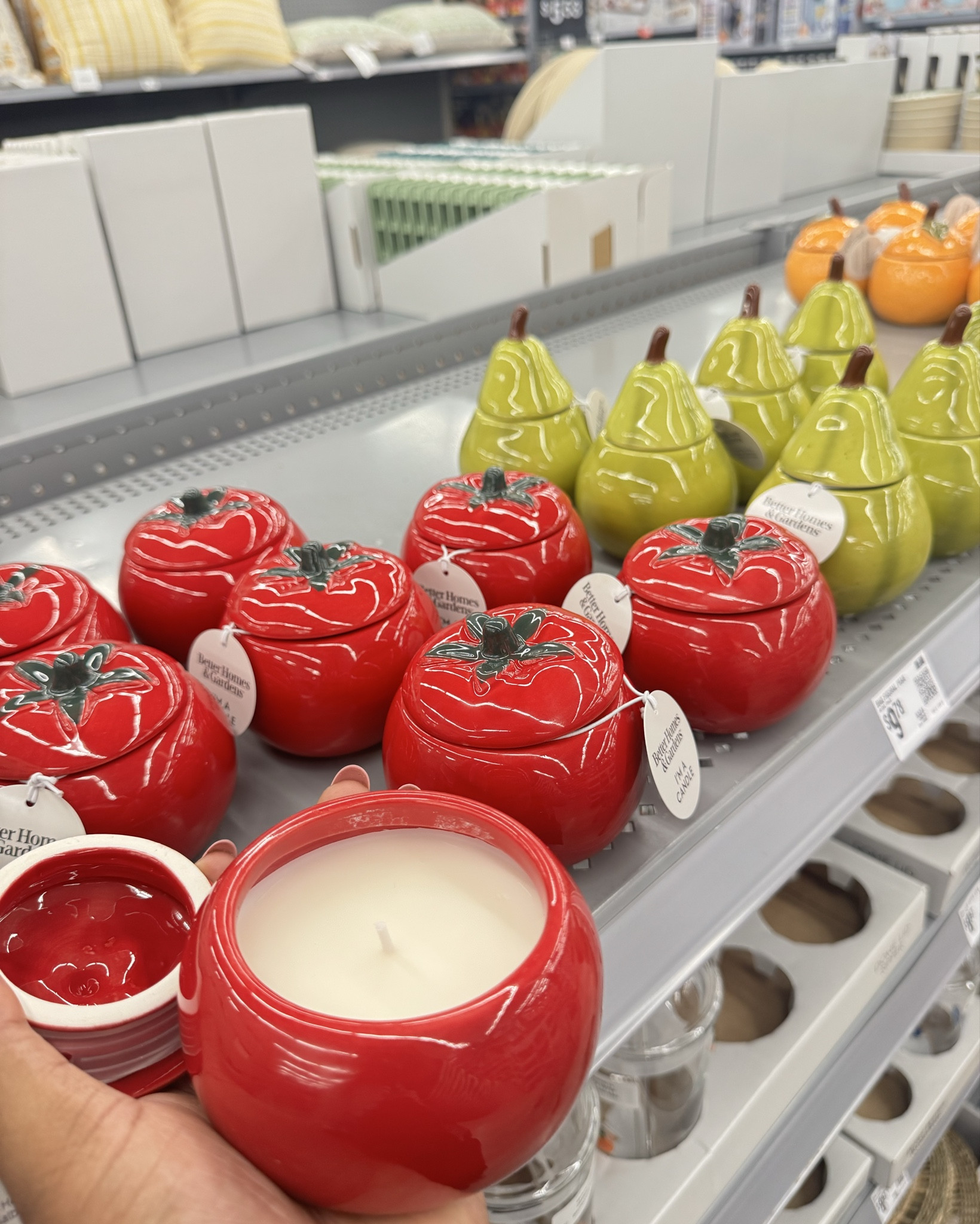 A hosting girlies faves at Walmart omg I am obsessed! I grabbed so many goodies 