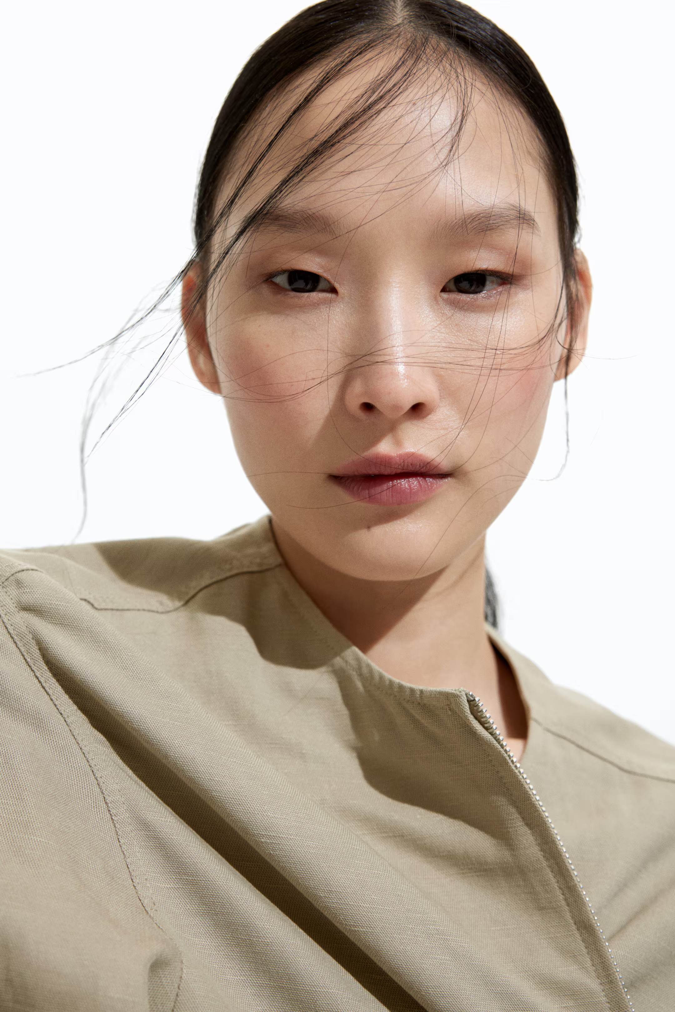 Linen-blend bomber jacket | H&M (UK, MY, IN, SG, PH, TW, HK)