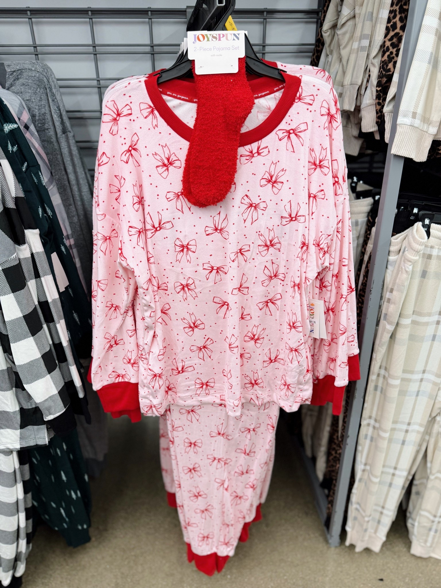 These holiday pajamas are sooo good! Most of them are around $10! Follow me for more 🎀🫶🏻

#LTKHoliday #LTKGiftGuide #LTKFindsUnder50