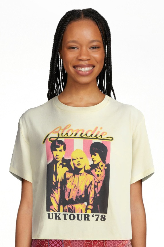 No Boundaries Blondie UK Tour Women's Graphic Boyfriend Tee, Sizes XXS-XXL | Walmart (US)