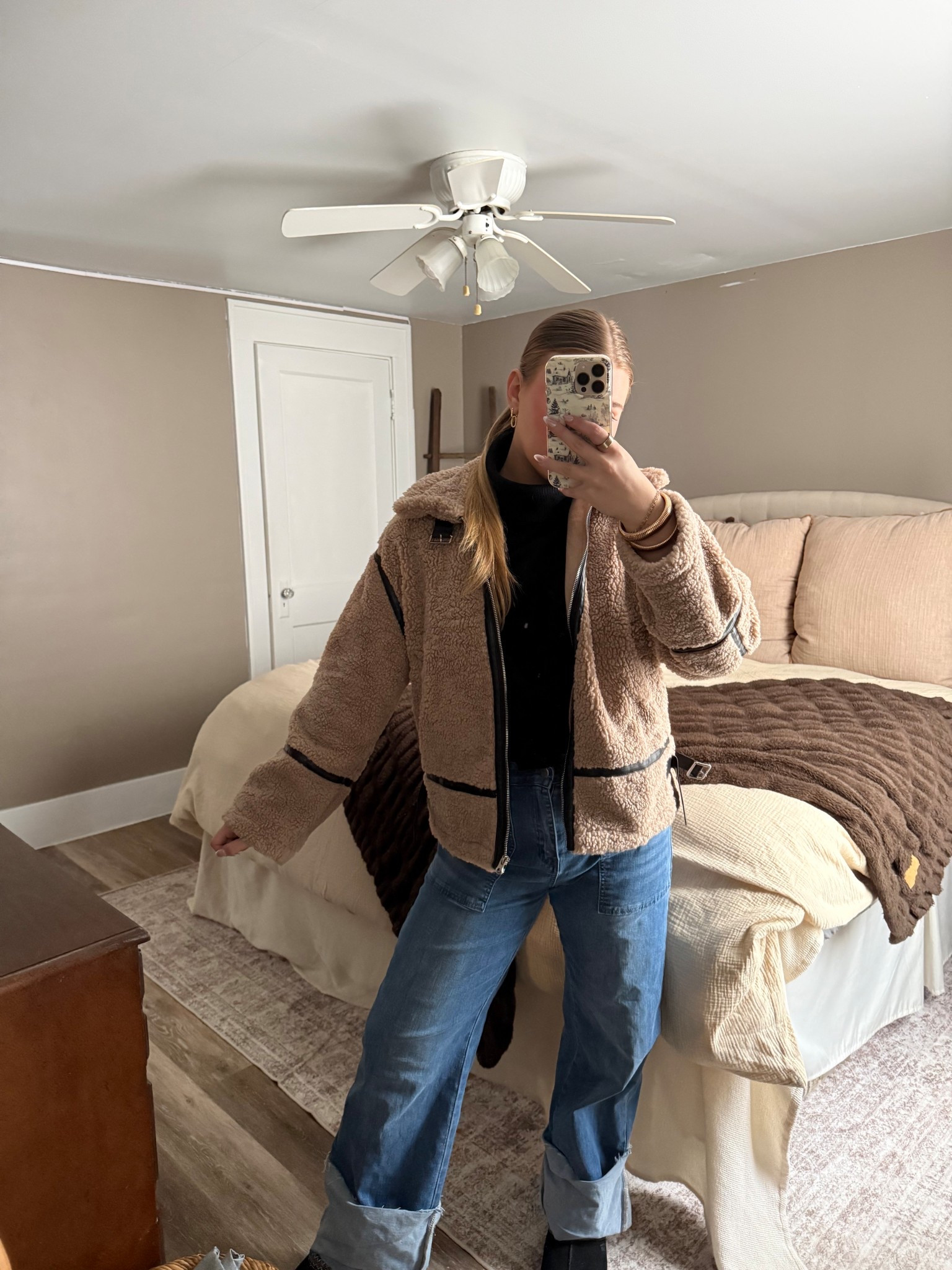 On the go winter fit check 

#LTKFindsUnder100 #LTKFindsUnder50 #LTKSeasonal