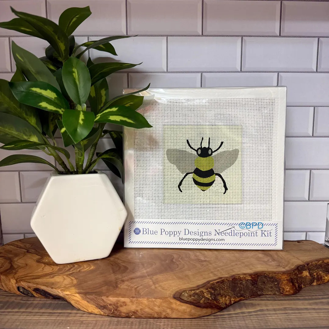 Bee Needlepoint Kit - Etsy | Etsy (Global)