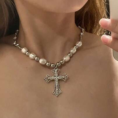 1pc Retro Pearl Necklace, Minimalist Cross Pendant Choker Necklace, Suitable For Women's Daily Decoration, Outfit Matching, Dating, Party, Holiday Gif | SHEIN