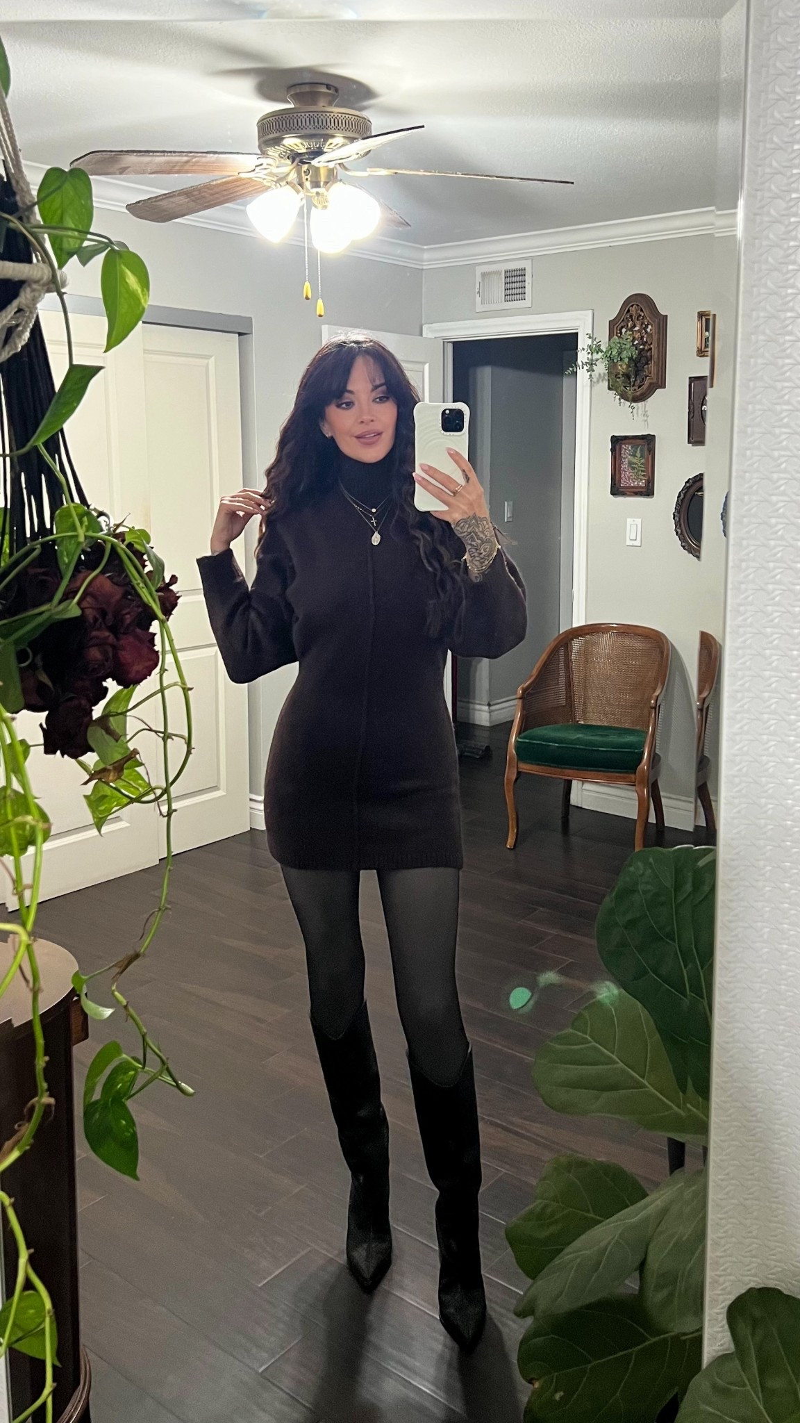 Outfit of the nightt

#LTKHoliday #LTKOver40 #LTKgrwm