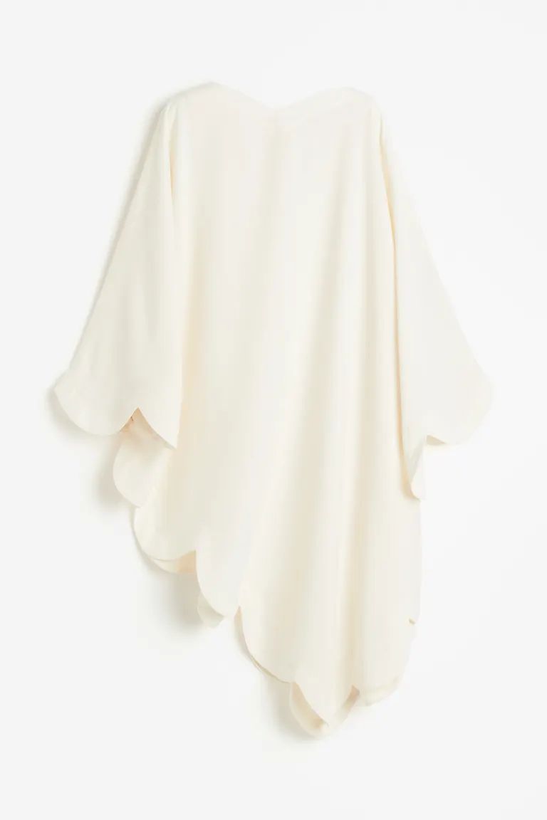 Scallop-edged tunic dress | H&M (UK, MY, IN, SG, PH, TW, HK)