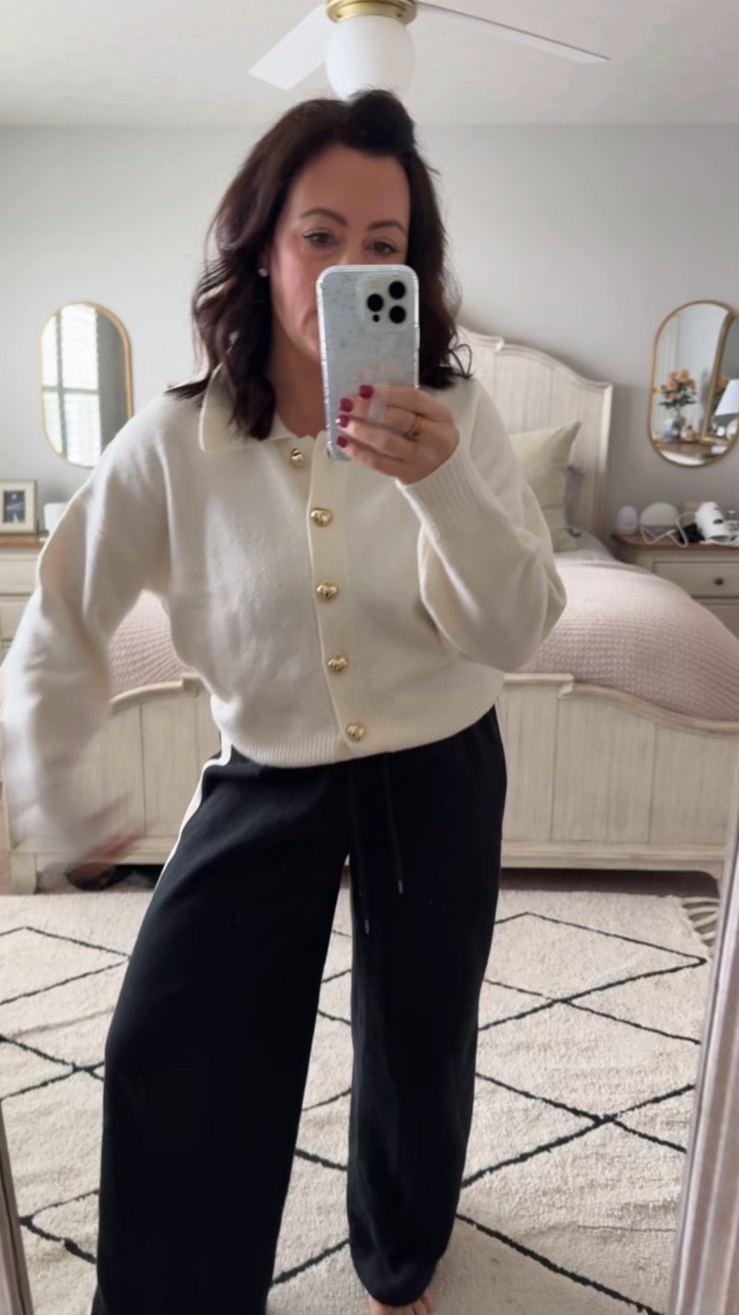 • wearing a large sweater but definitely could have done a medium 
• medium sweats 

#LTKFindsUnder50 #LTKHoliday #LTKootd