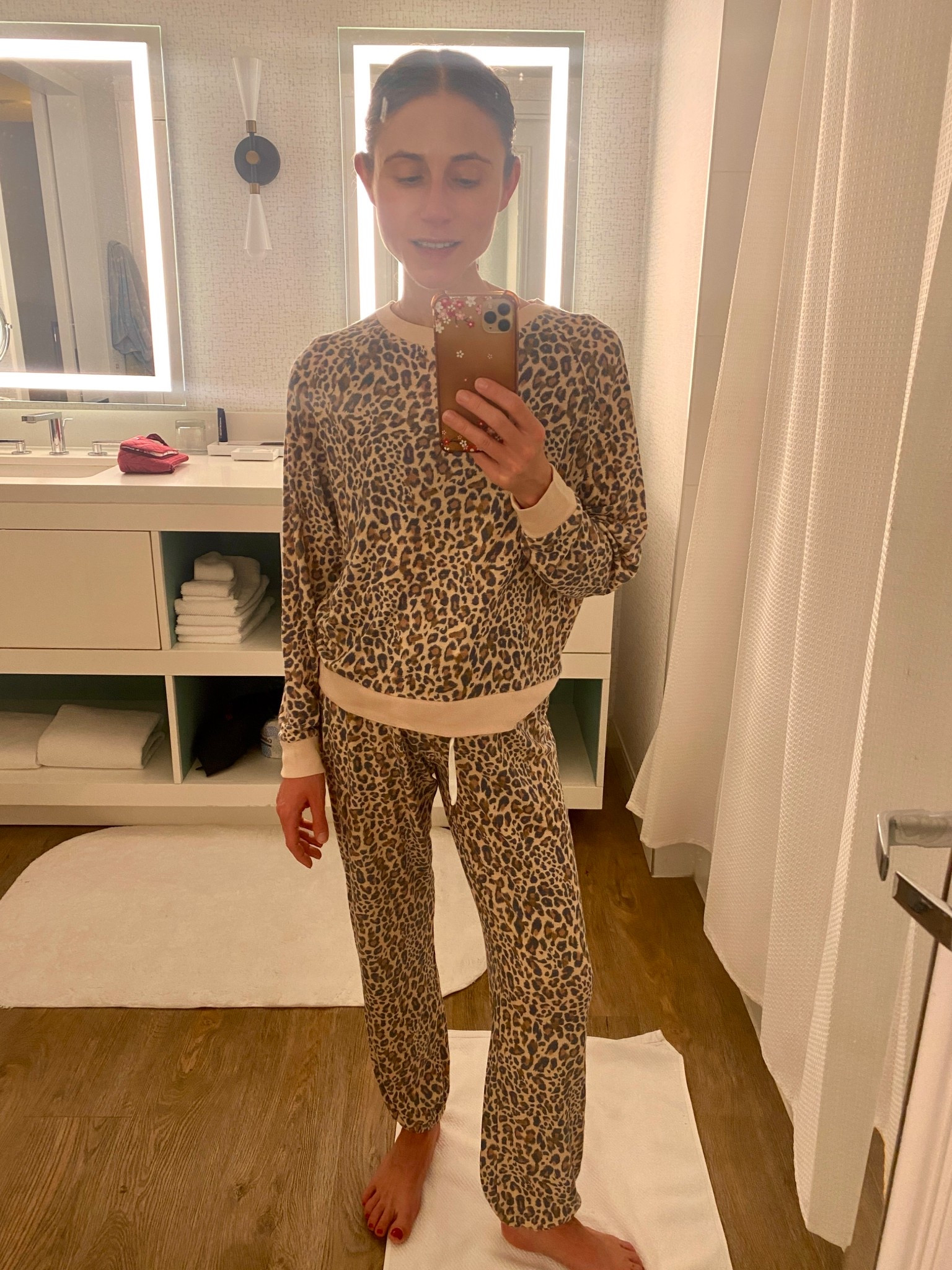 The comfiest pajama set 🤩 

#LTKFindsUnder100 #LTKGiftGuide